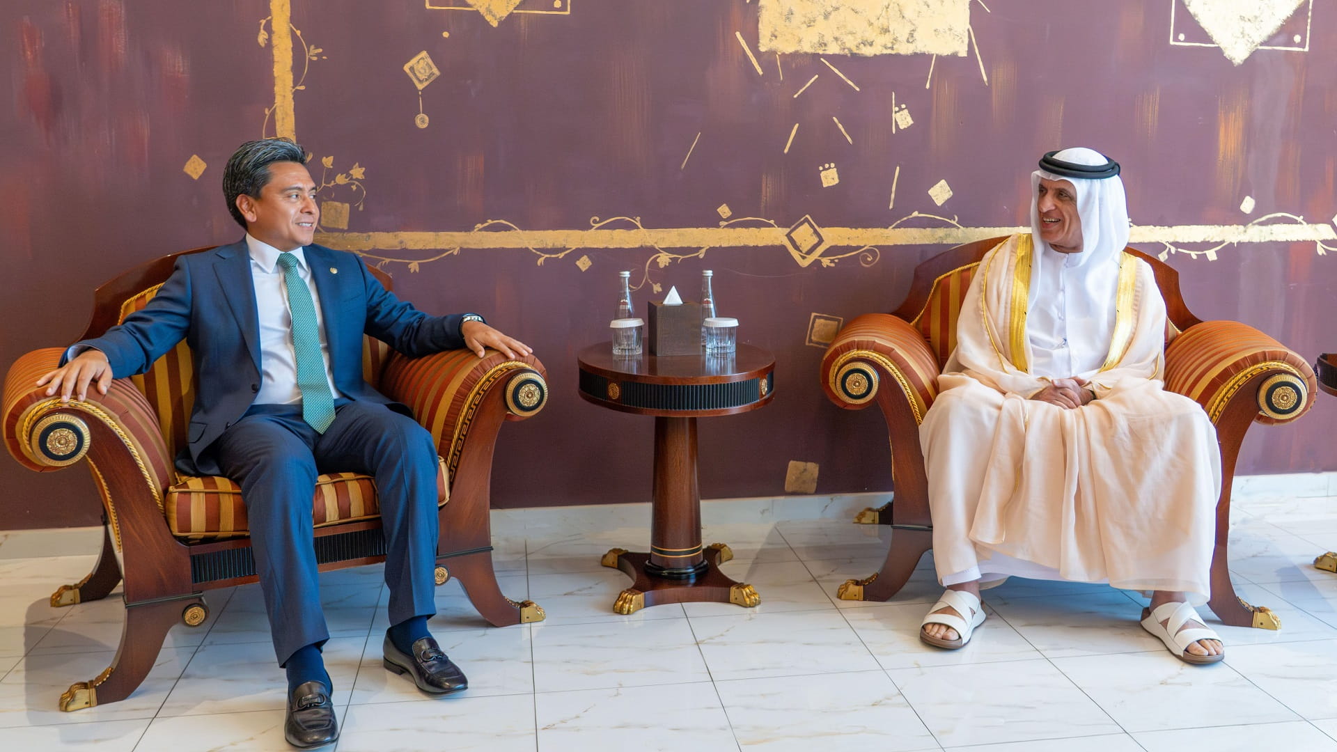 RAK Ruler, Salvadoran Ambassador discuss strengthening ties