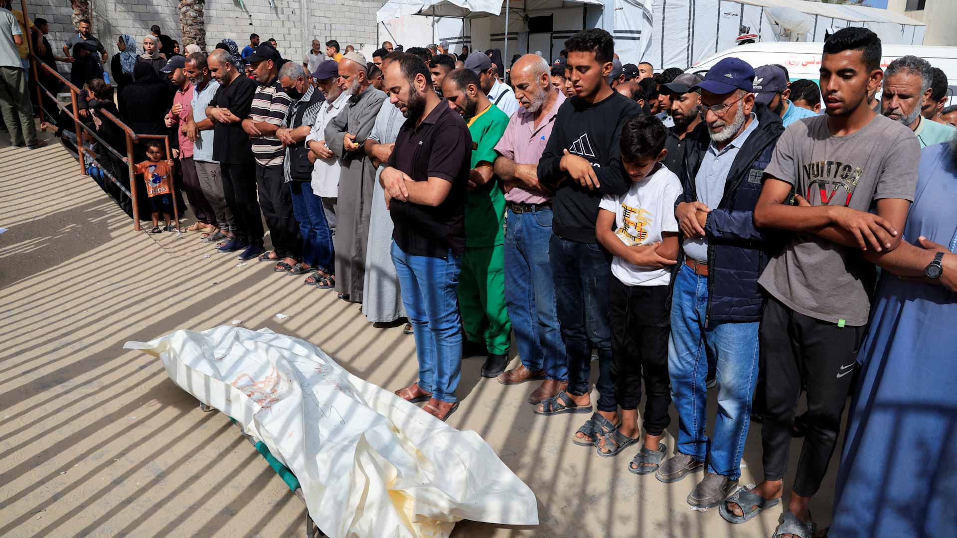  استشهاد 45 فلسطينياً بنيران إسرائيلية أثناء انتظار مساعدات في غزة 