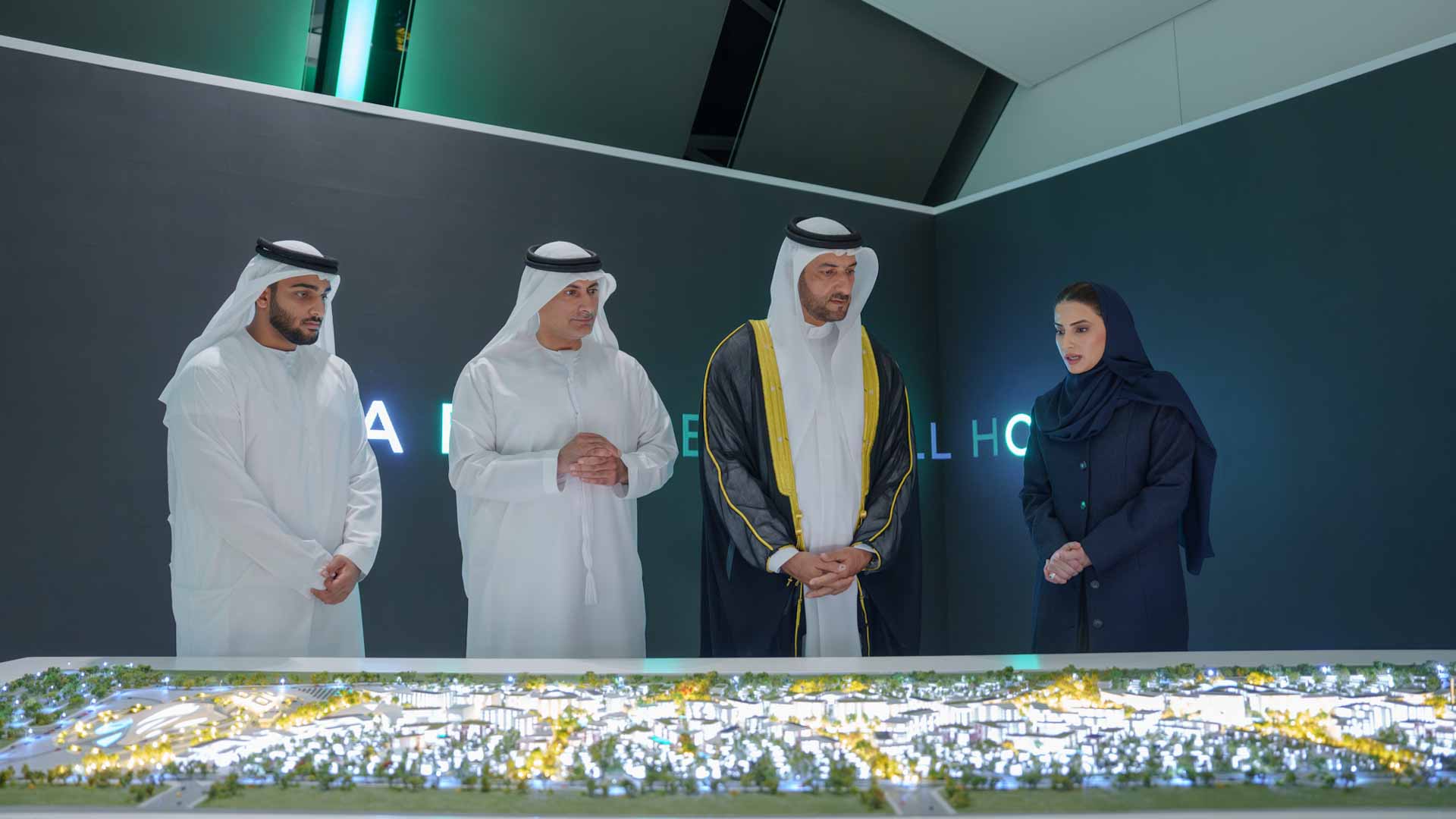 سلطان بن أحمد يشهد حفل إطلاق مشروع مدينة خالد بن سلطان