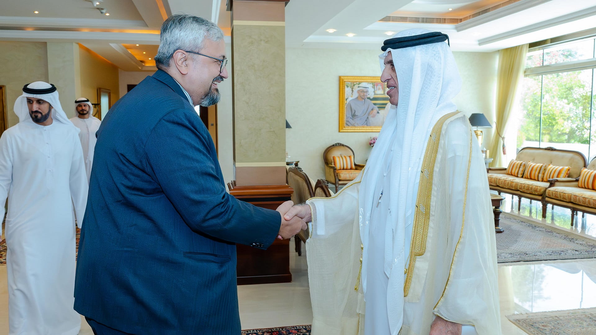 سعود بن صقر يستقبل سفير ماليزيا