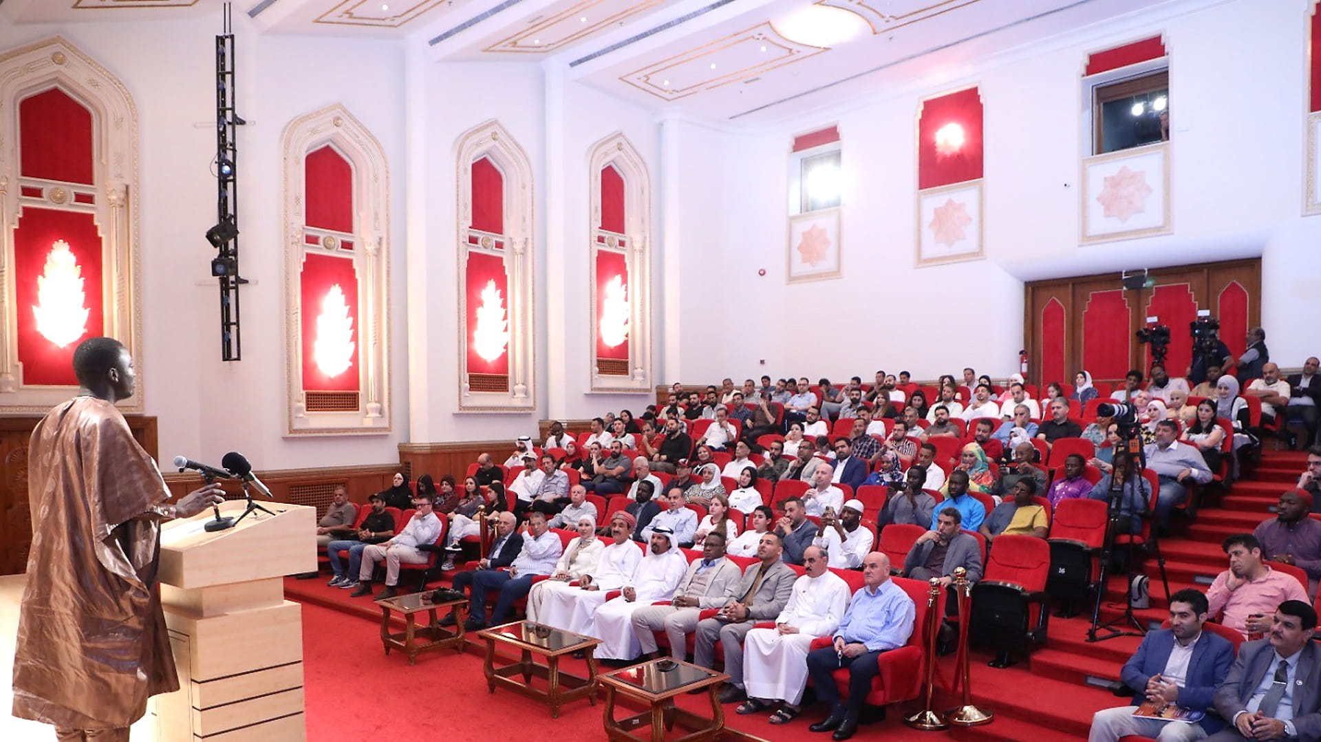 Nostalgic verses echo at Sharjah House of Poetry