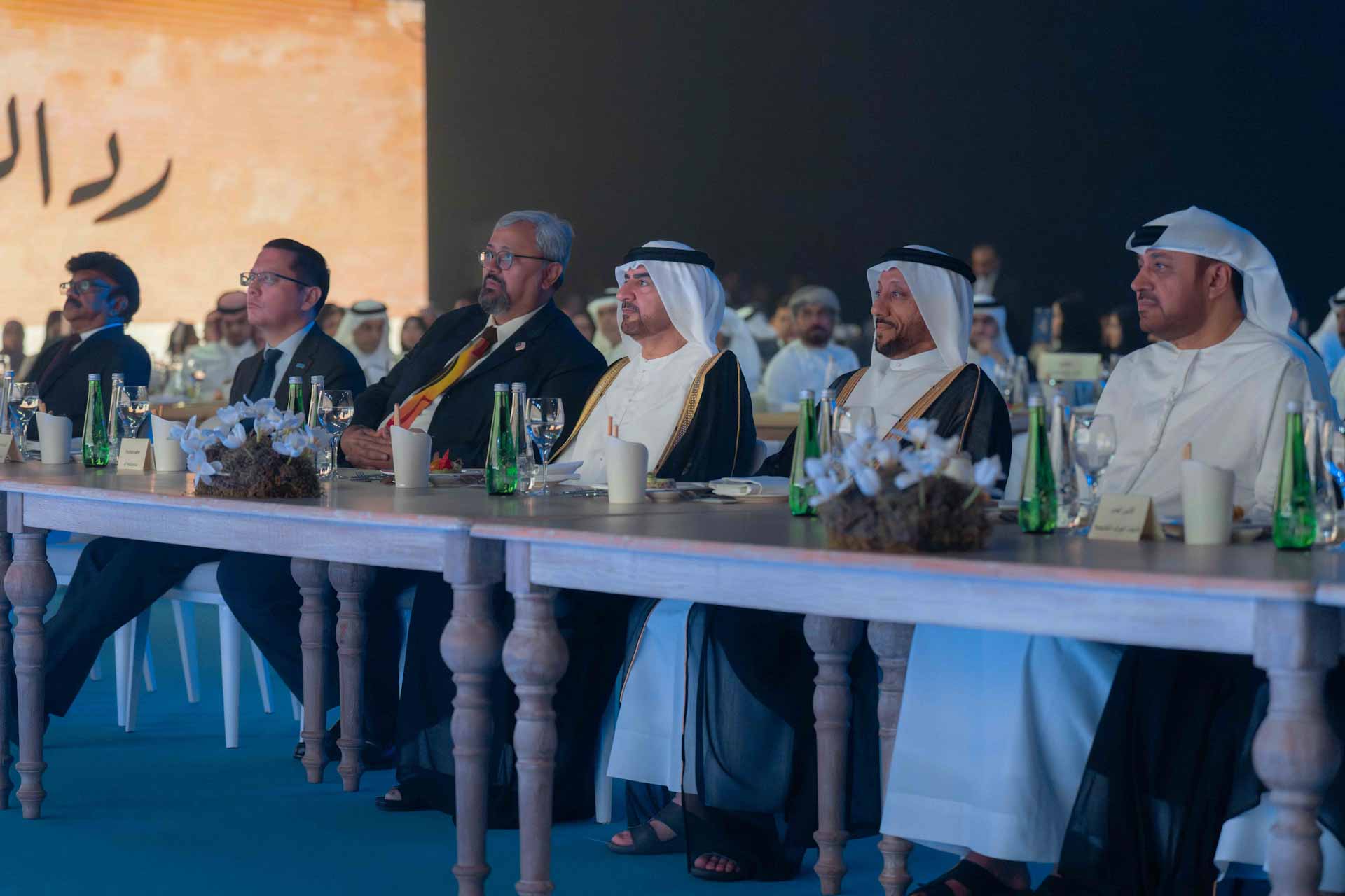 عبد الله بن سالم يُكرّم الفائزين بجائزة الشارقة للتميز 2024