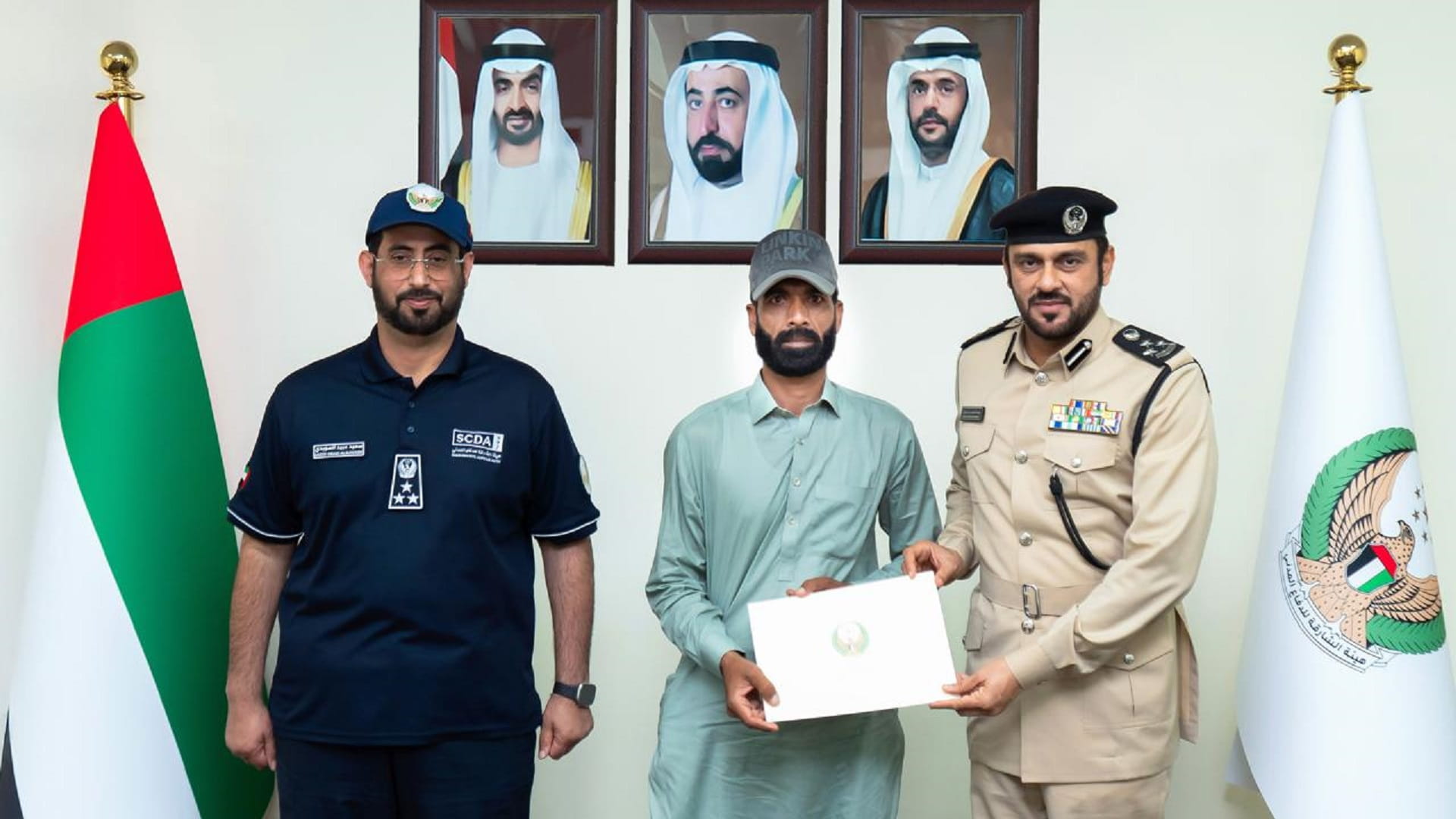 Sharjah Civil Defence honours Asian resident for bravery