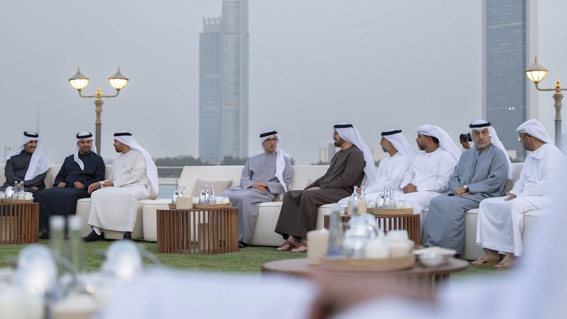 Mansour bin Zayed joins Ramadan Iftar with Pres. Court employees 