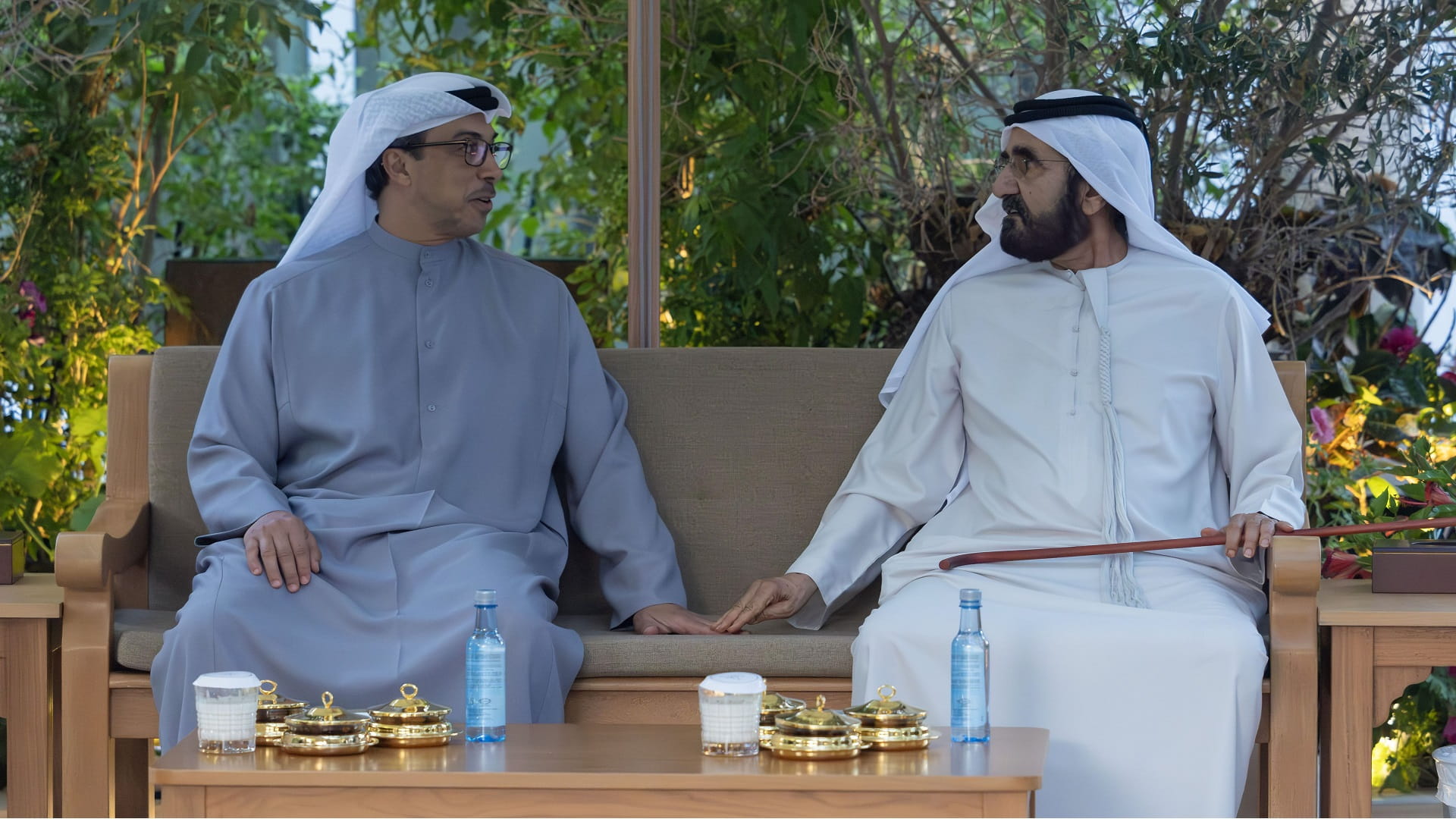 Mohammed bin Rashid welcomes Mansour bin Zayed at Al Marmoom 