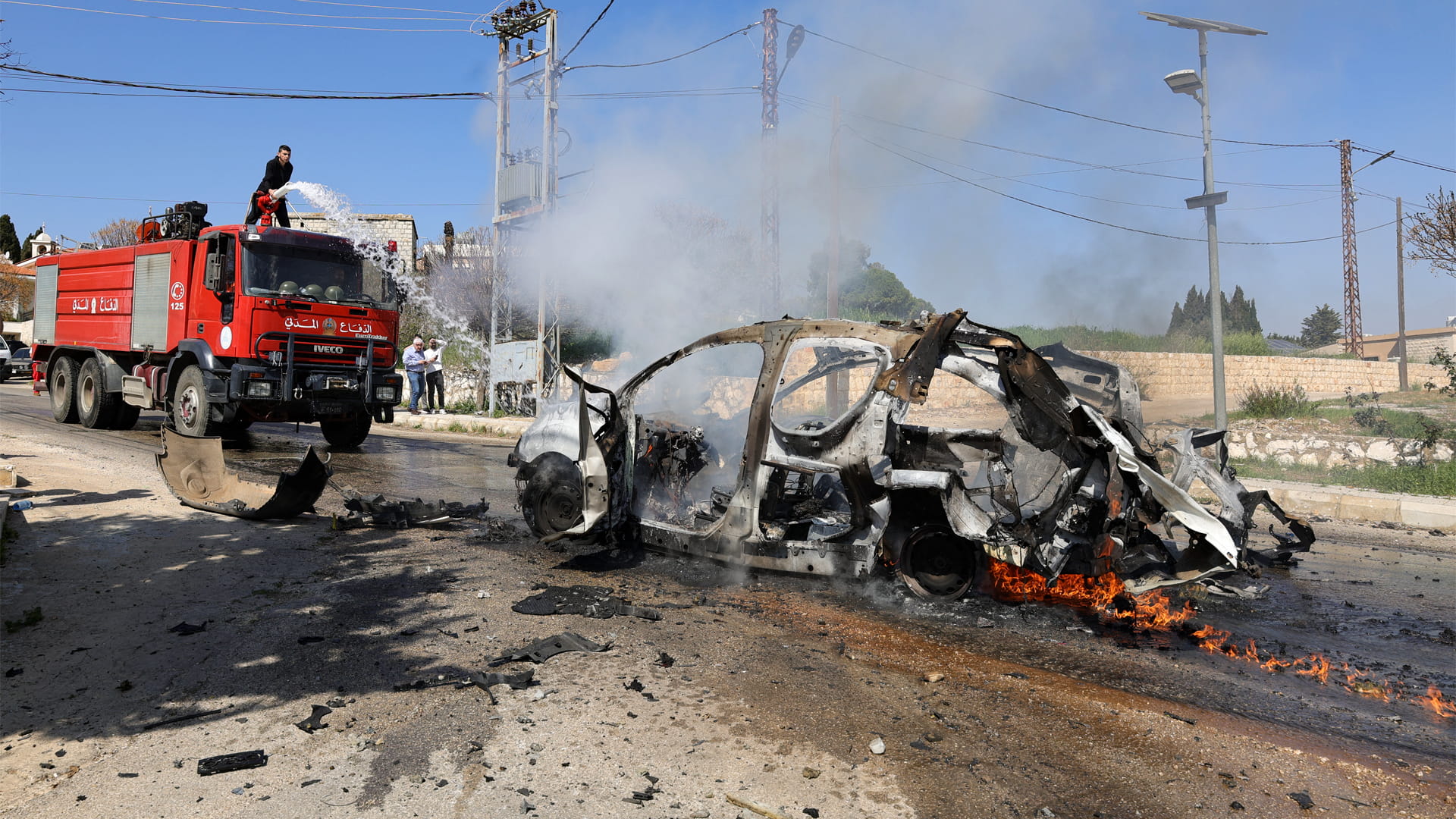 استهدفت سيارة... قتيل في غارة إسرائيلية على جنوب لبنان 