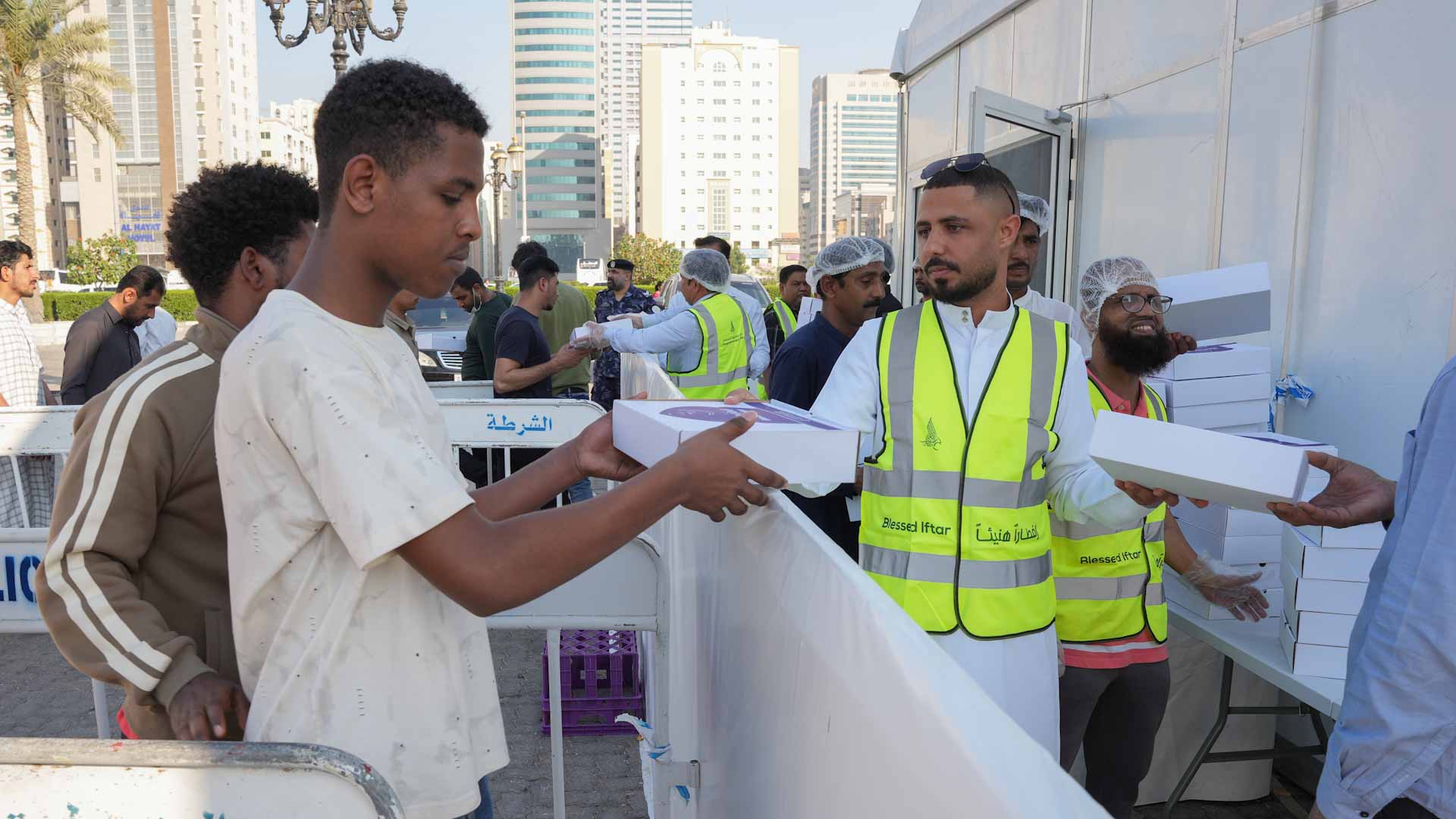 للعام الـ 20 على التوالي.. الشارقة الإسلامي ينظم حملة إفطار صائم  