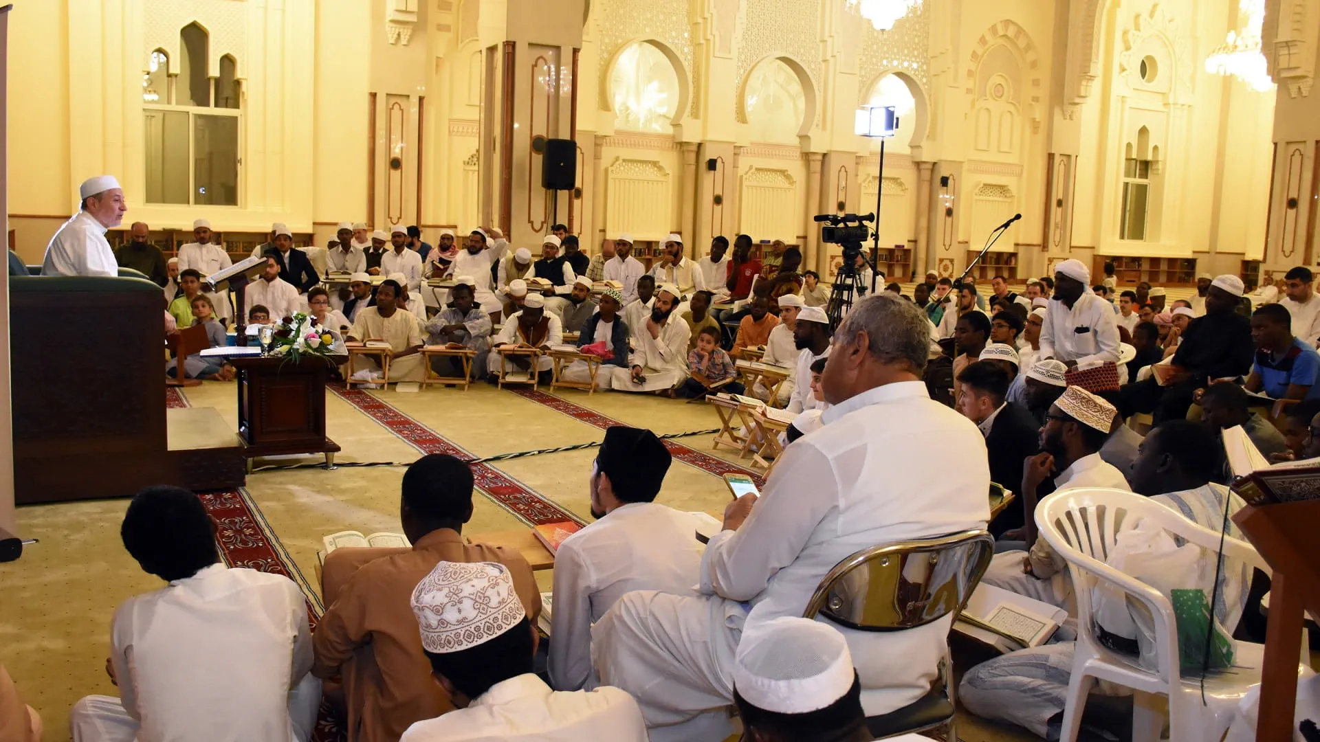 Al Muntada Al Islami highlights methods for teaching Quran to kids
