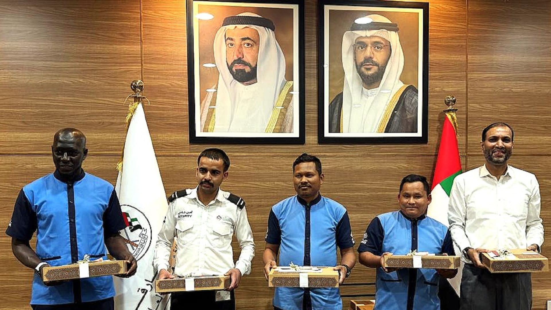 أشغال الشارقة" تحتفل بيوم العمال العالمي 