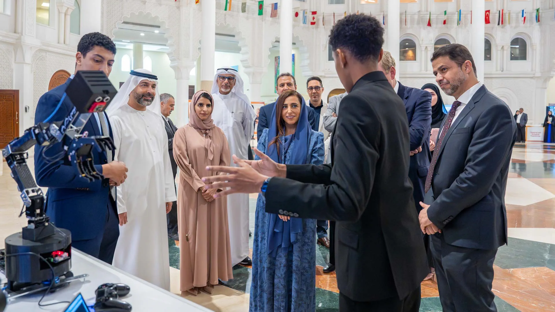 AUS presents pioneering solutions at senior design competition 