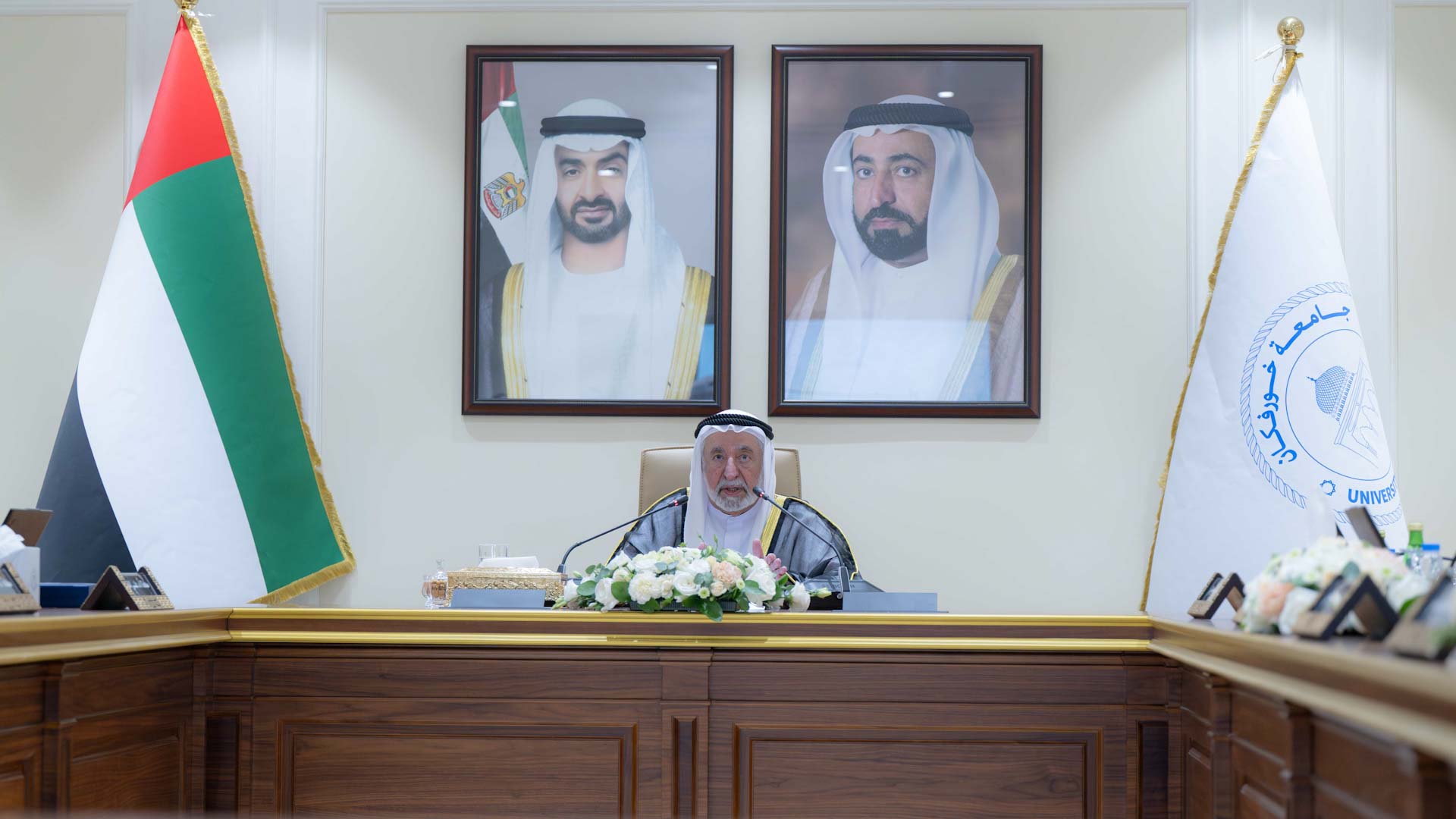 حاكم الشارقة يشيد بتقدم جامعة خورفكان وتميزها بين الجامعات المحلية 