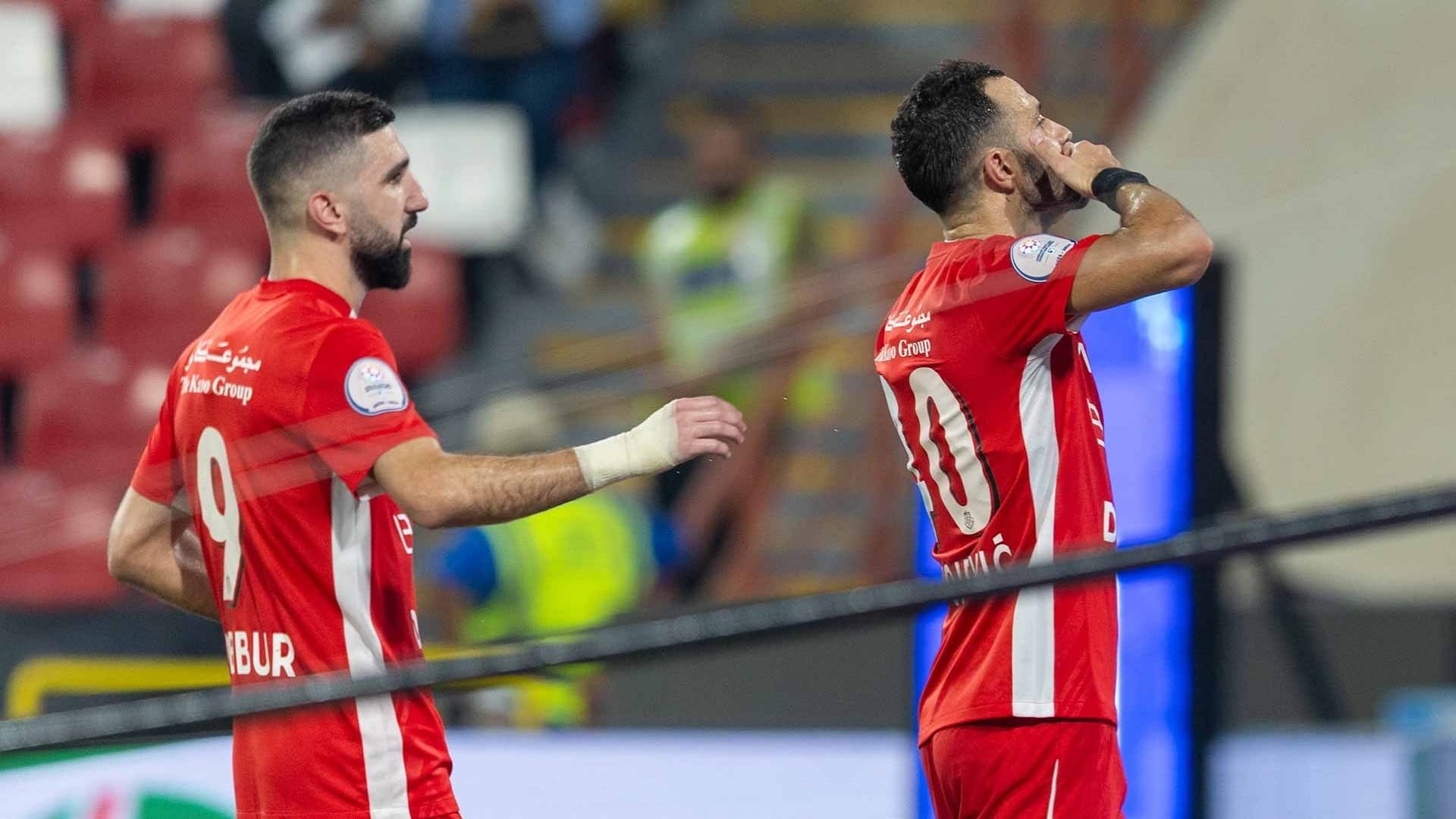 شباب الأهلي يفوز على الجزيرة في ليلة التتويج بدرع الدوري 