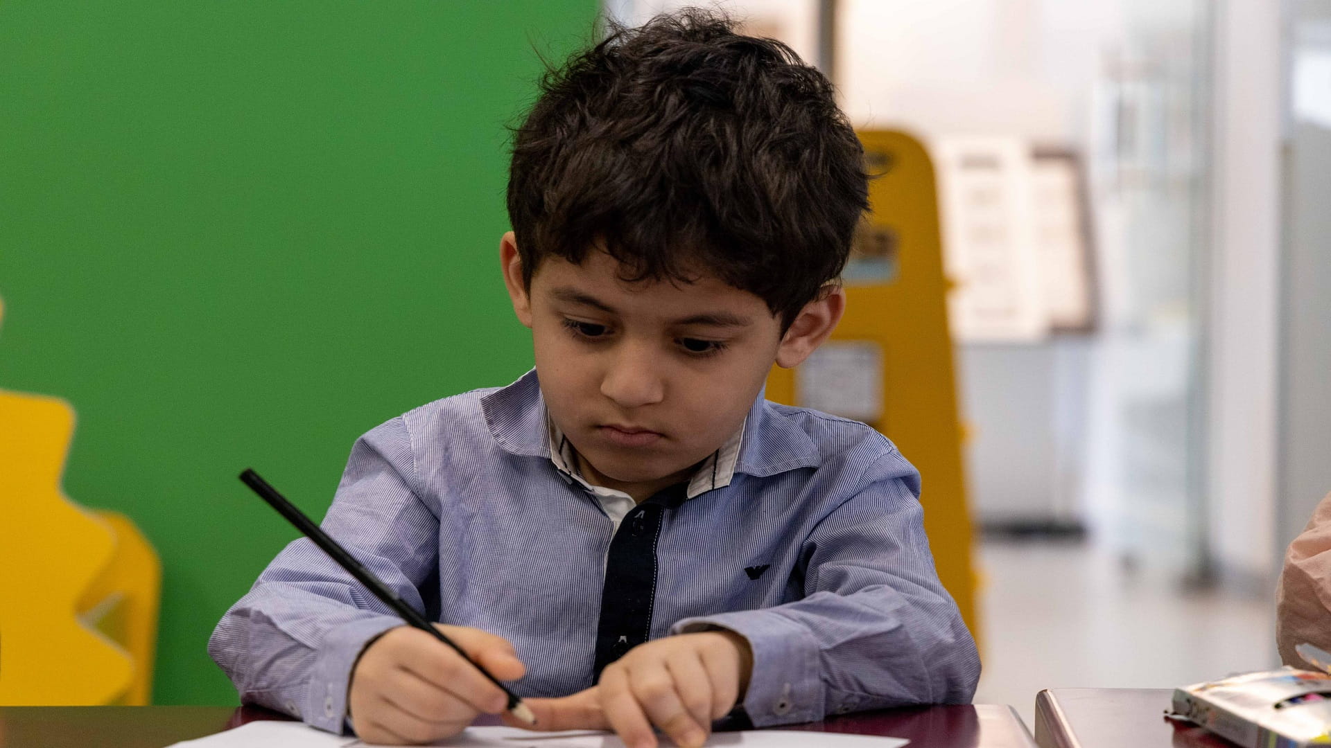 المجلس الإماراتي لكتب اليافعين يطلق مسابقة الكتابة الإبداعية  