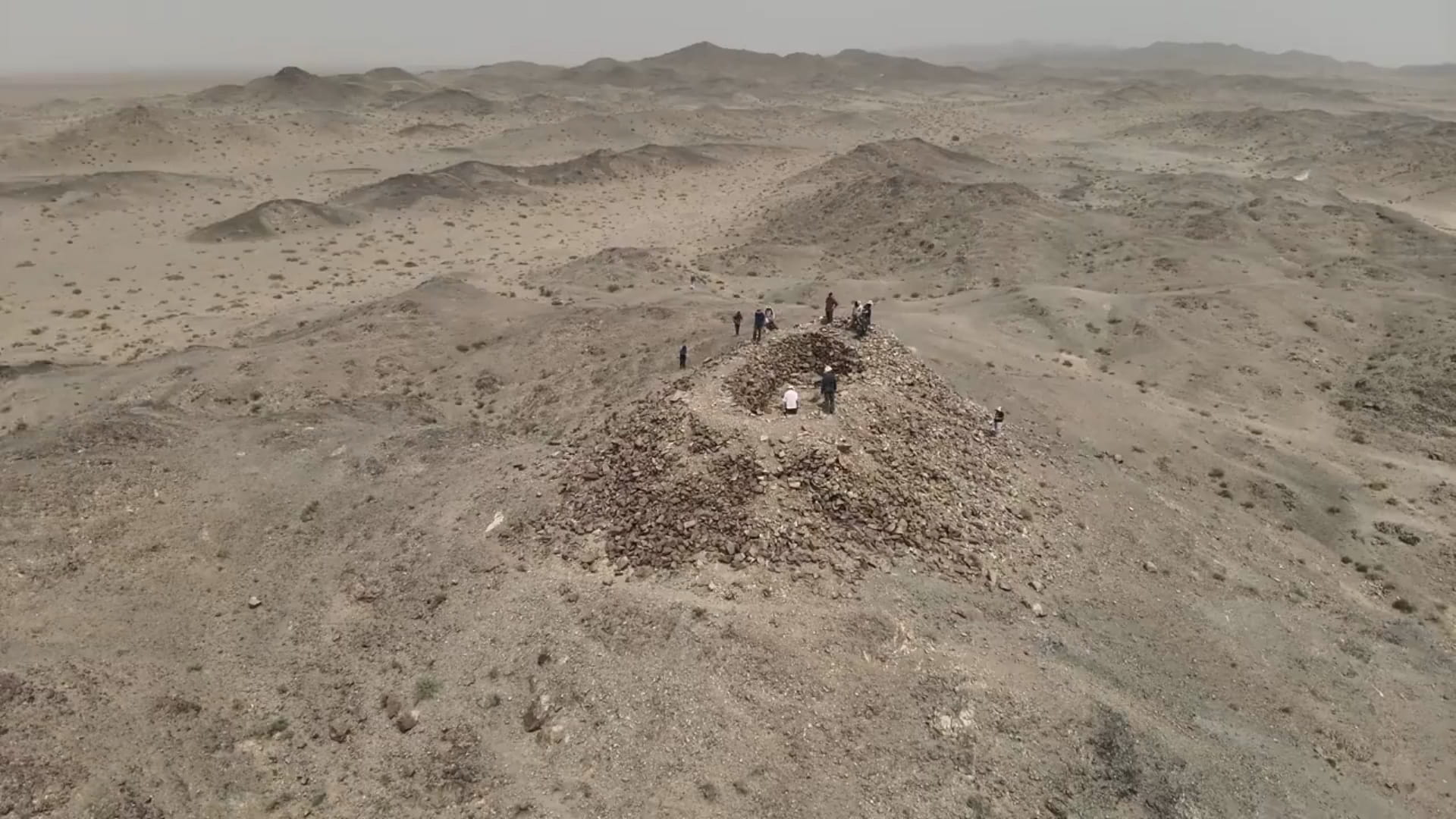 في منغوليا.. جدار غوبي ليس حاجزاً دفاعياً بل أداة استراتيجية 