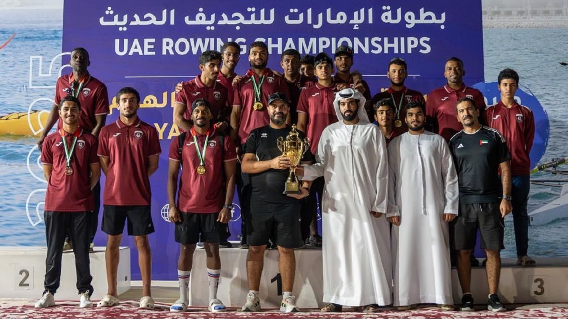 فريق الحمرية للتجديف الحديث يفوز بكأس ثالث جولات بطولة الإمارات