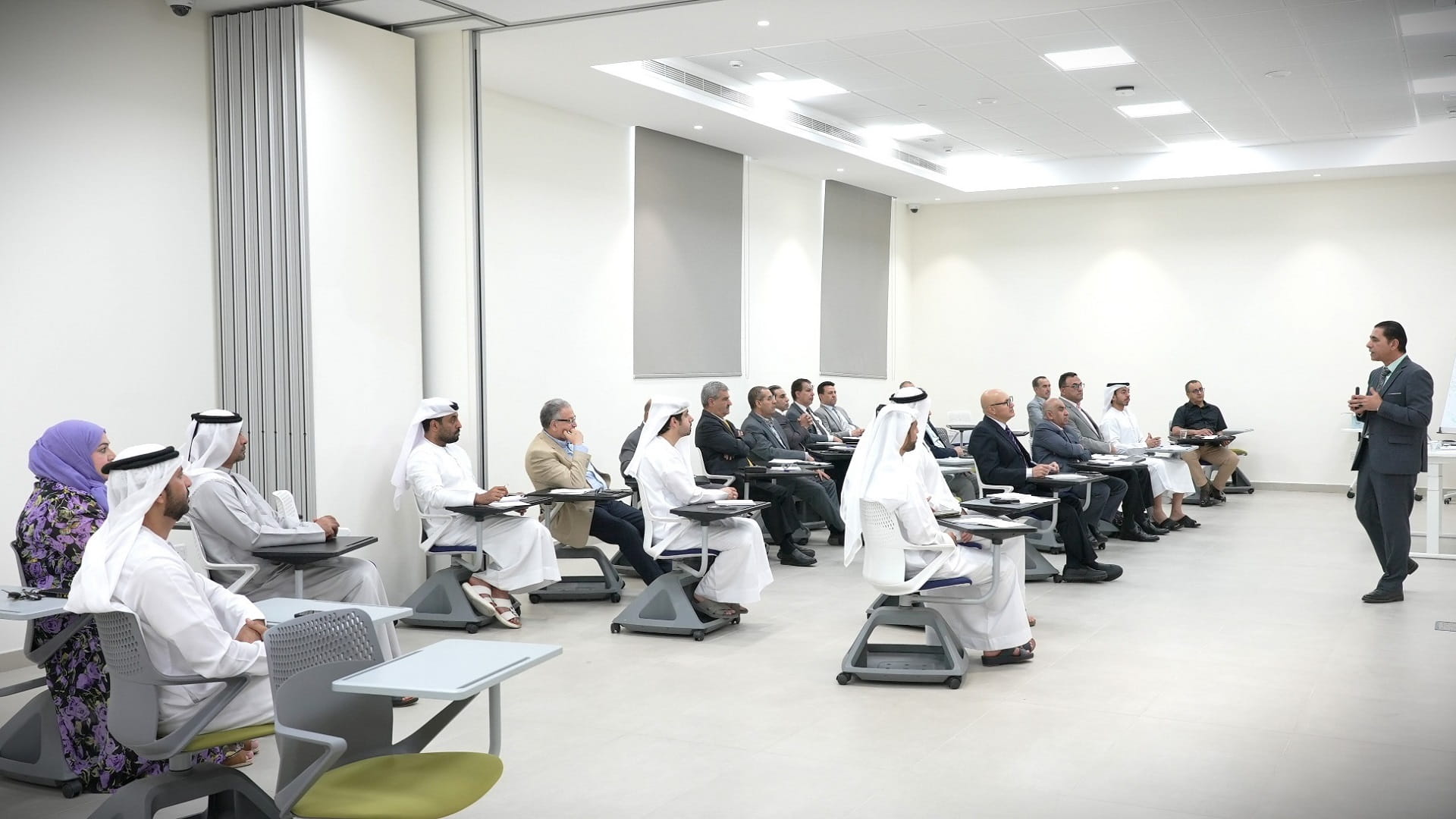 أكاديمية الشارقة للعلوم الشرطية تطلق ورشة متخصصة في أدوات التقييم