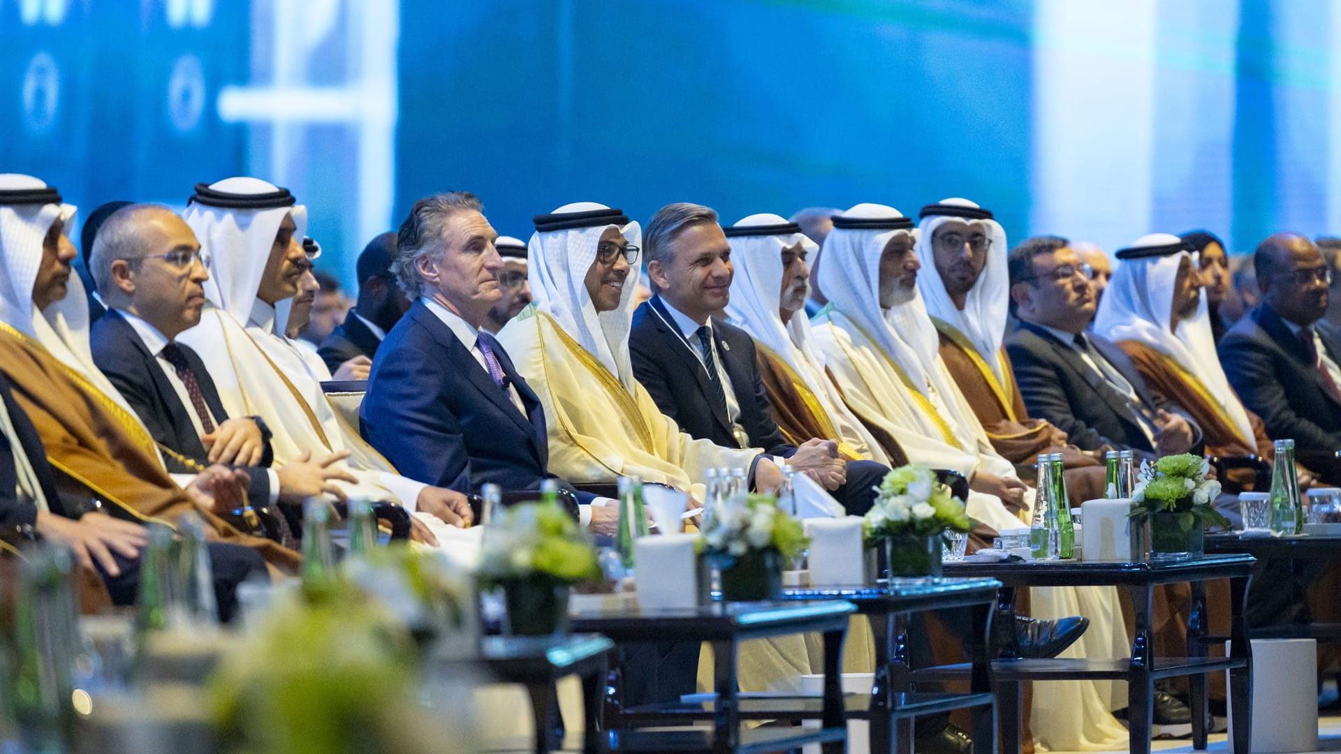 منصور بن زايد يفتتح النسخة الـ 41 من معرض "أديبك 2025" في أبوظبي