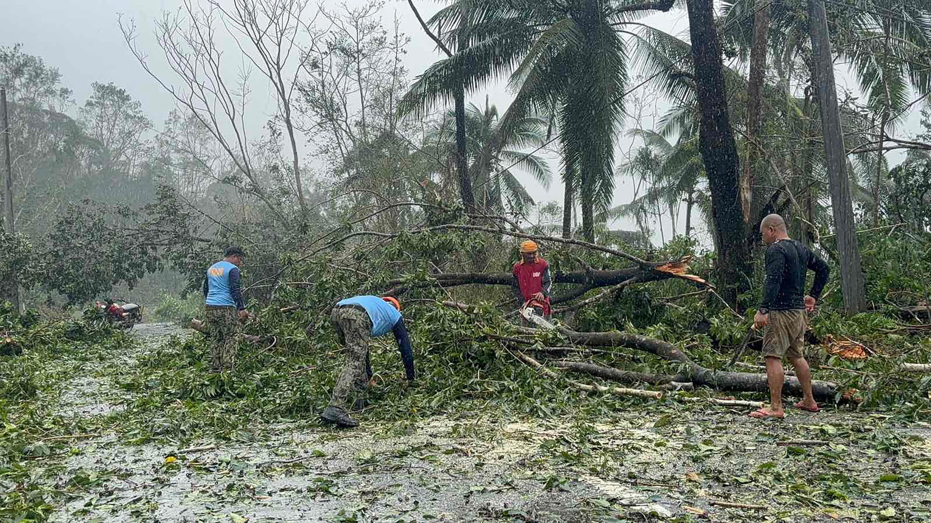 Floods strand residents as Typhoon Kalmaegi batters Philippines