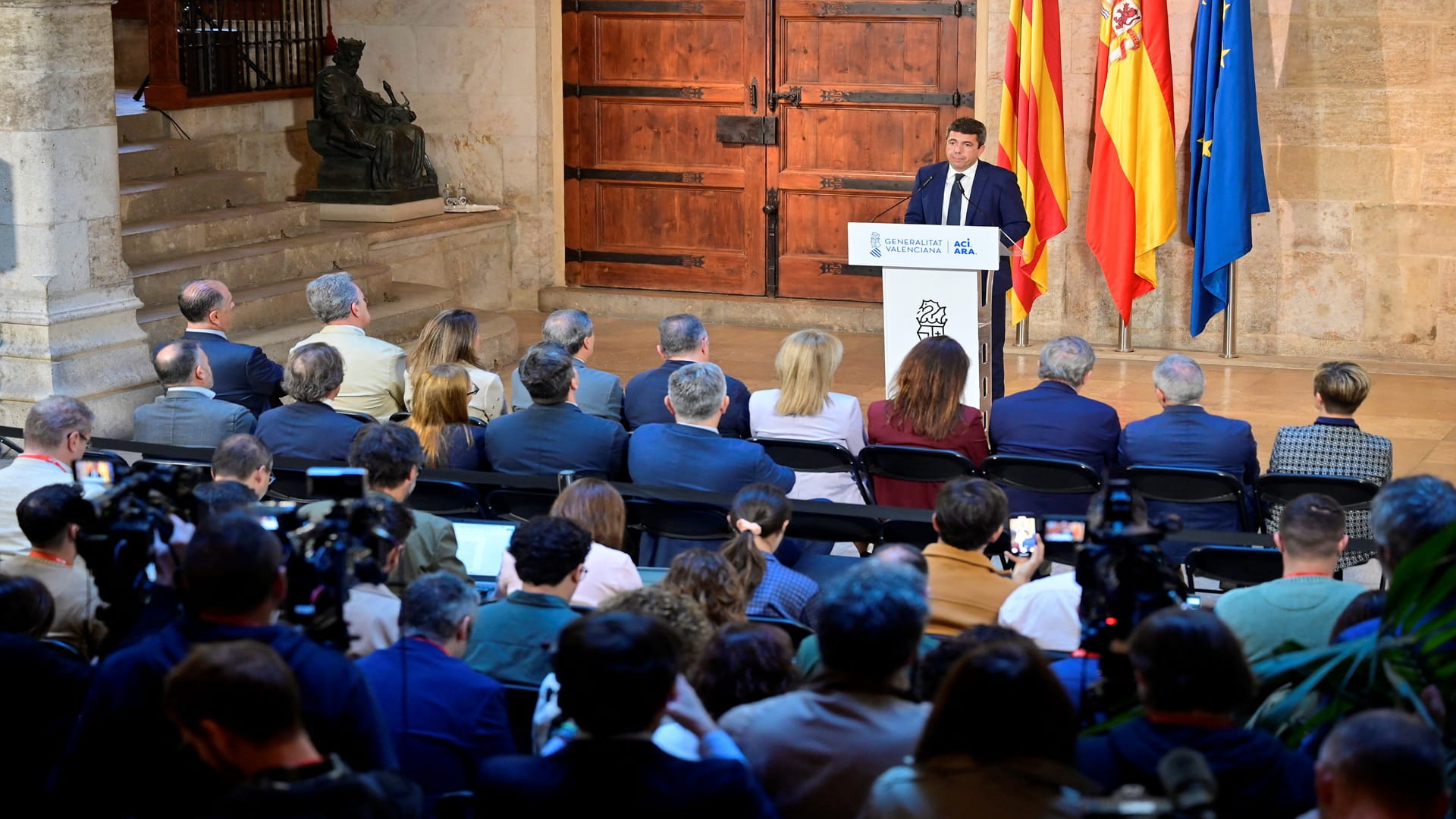 Valencia's leader resigns after backlash over deadly floods