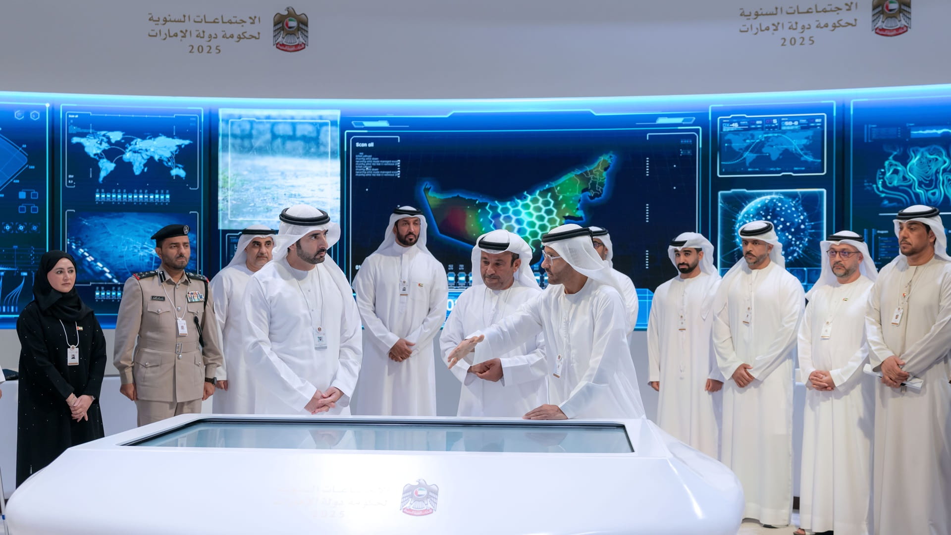 حمدان بن محمد يشهد تمريناً وطنياً للأمن السيبراني والطوارئ