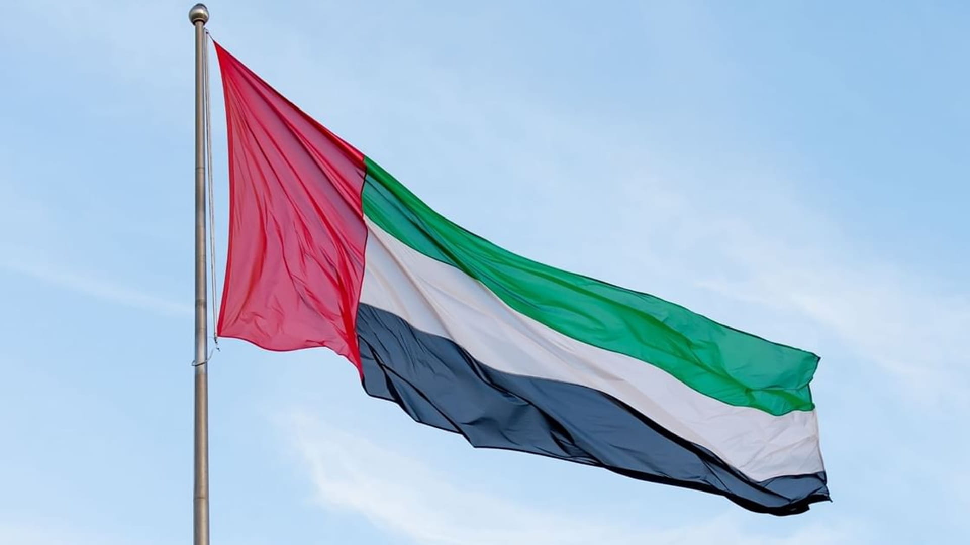 الإمارات تعرب عن تعازيها وتضامنها مع الفلبين في ضحايا الإعصار