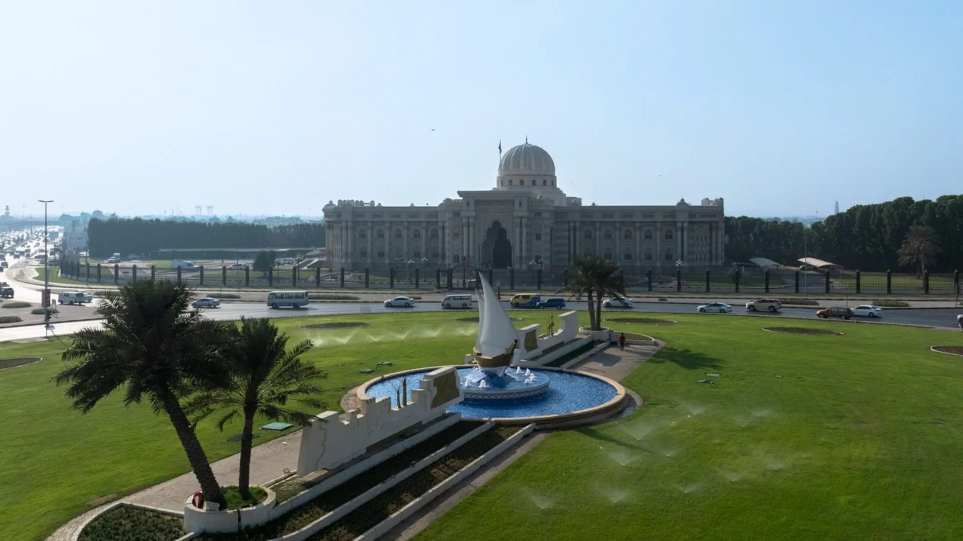 "الاستشاري" يشارك في الدورة الـ 44 من معرض الشارقة للكتاب 