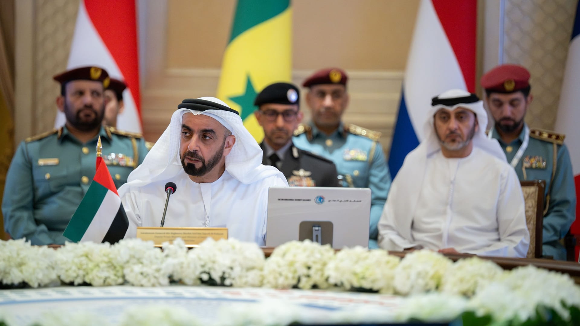 سيف بن زايد