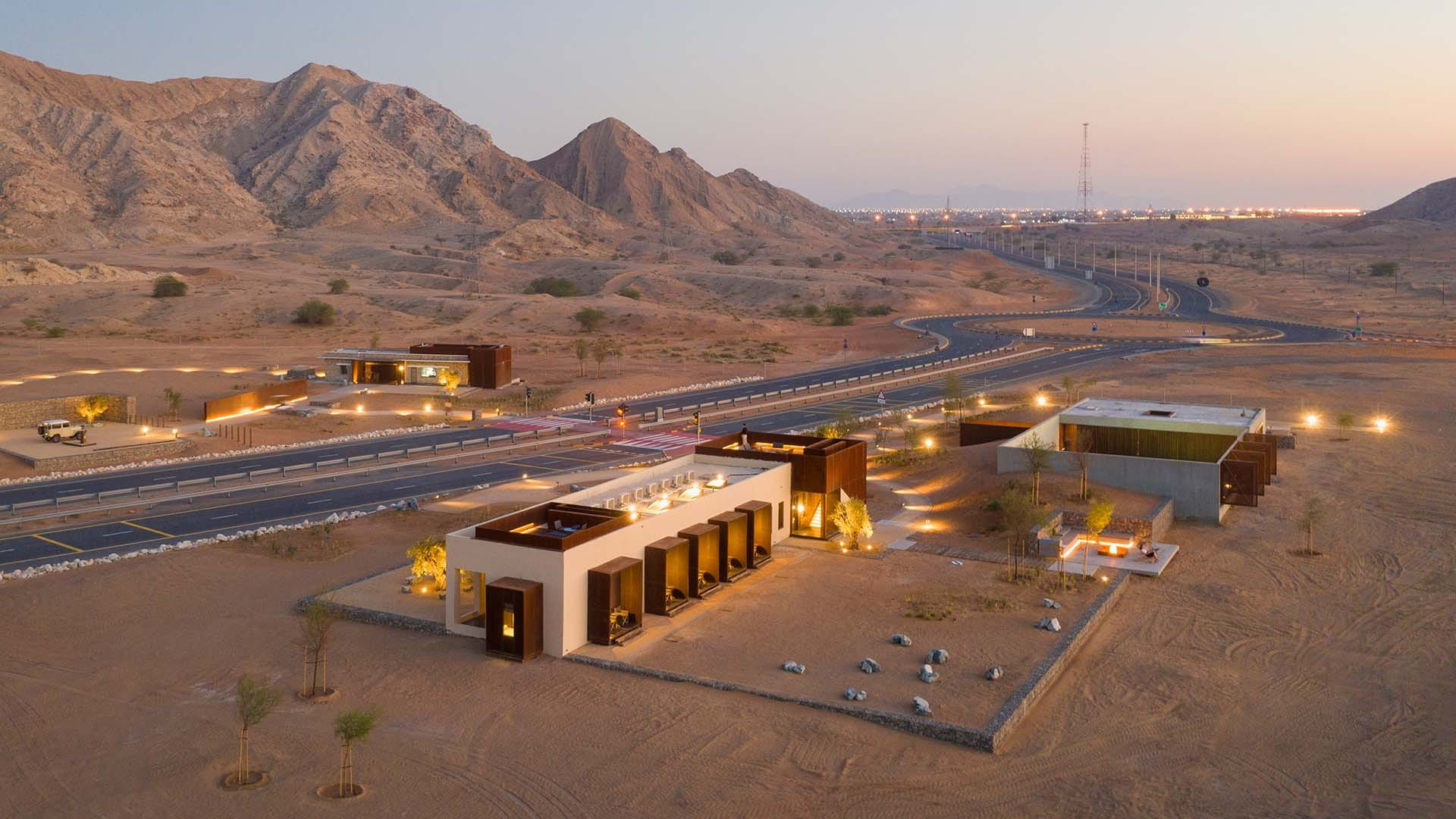 مجموعة الشارقة للضيافة تحصد 8 جوائز للفنادق العالمية الفاخرة 2025