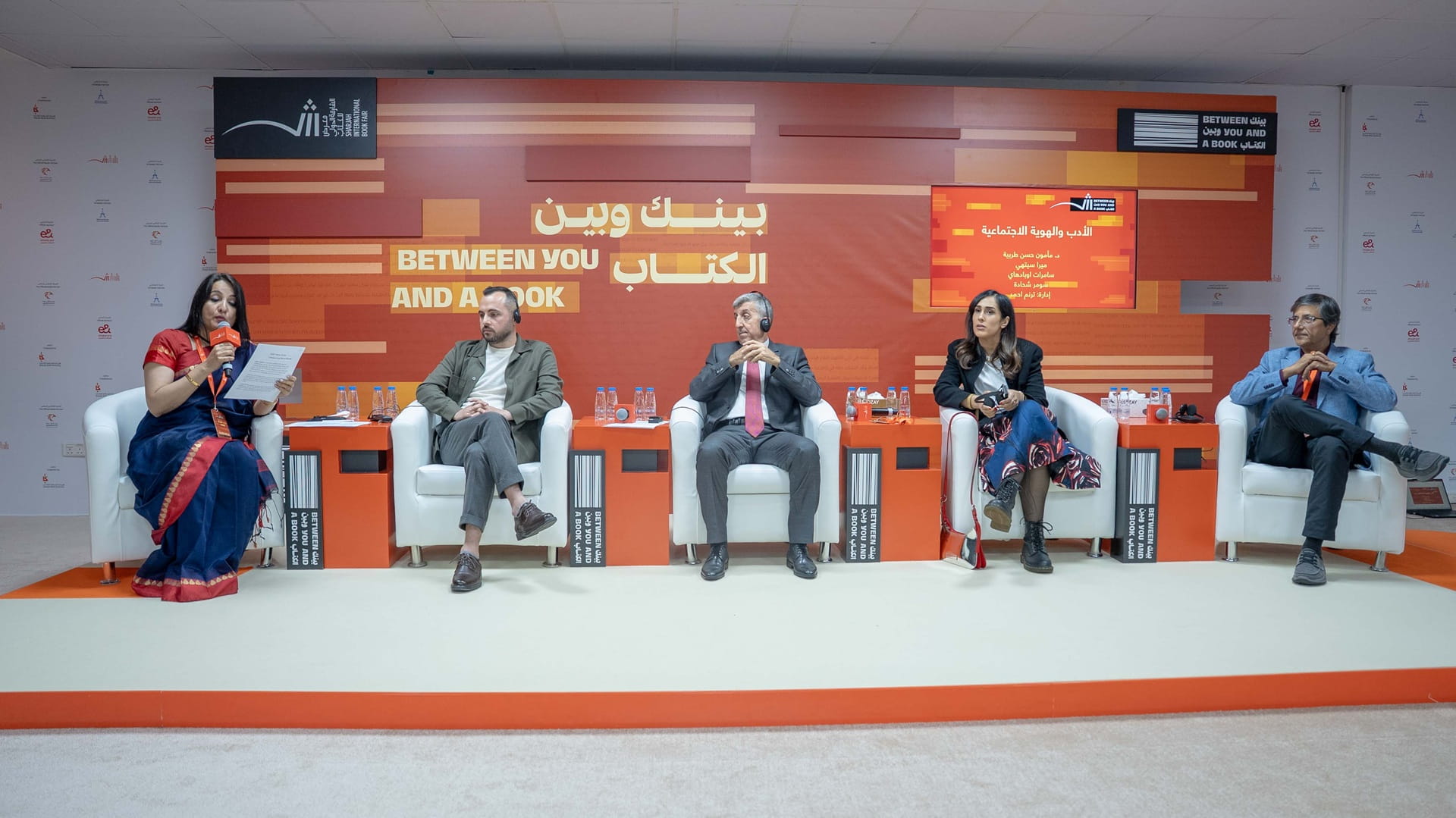 صورة بعنوان: روائيون وأكاديميون: الإبداع يظل وفيًّا للأصول الثقافية رغم العولمة 