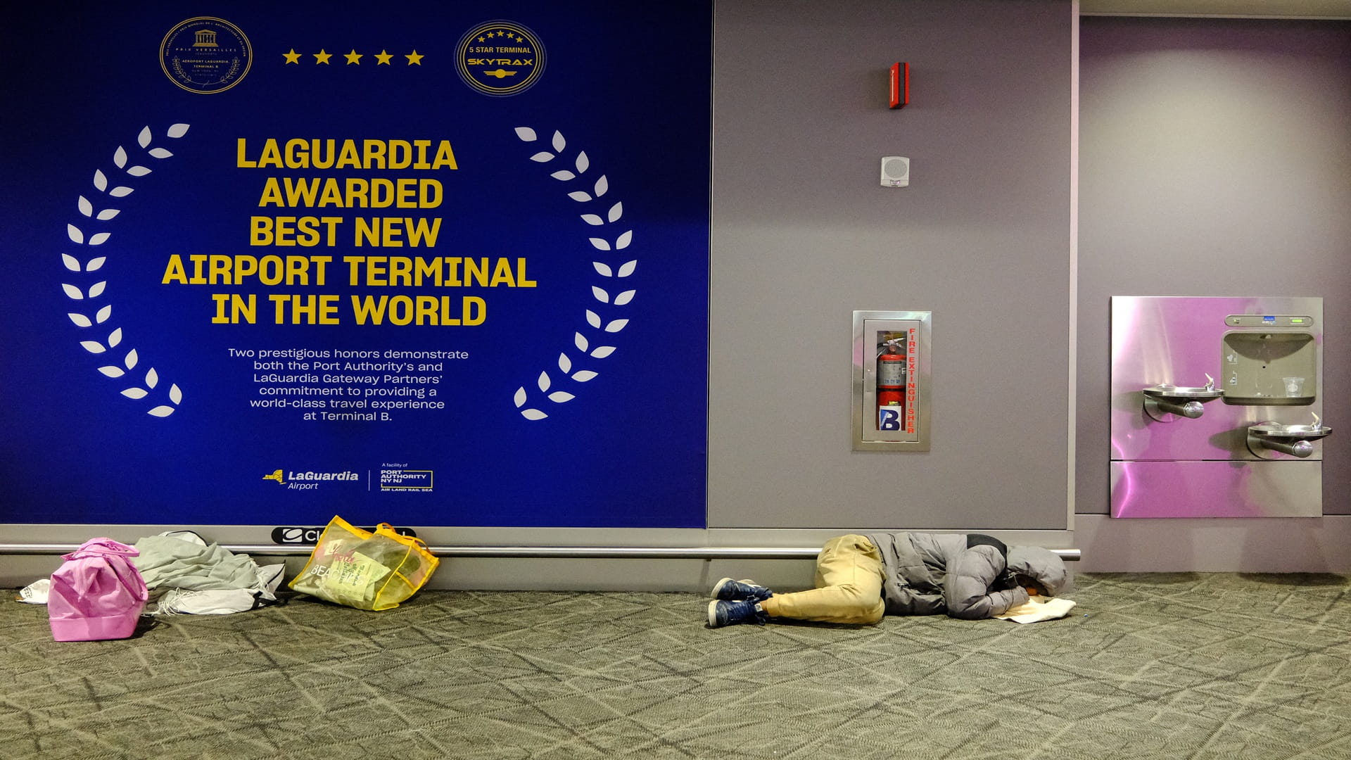 Trump threatens air traffic controllers over shutdown absences