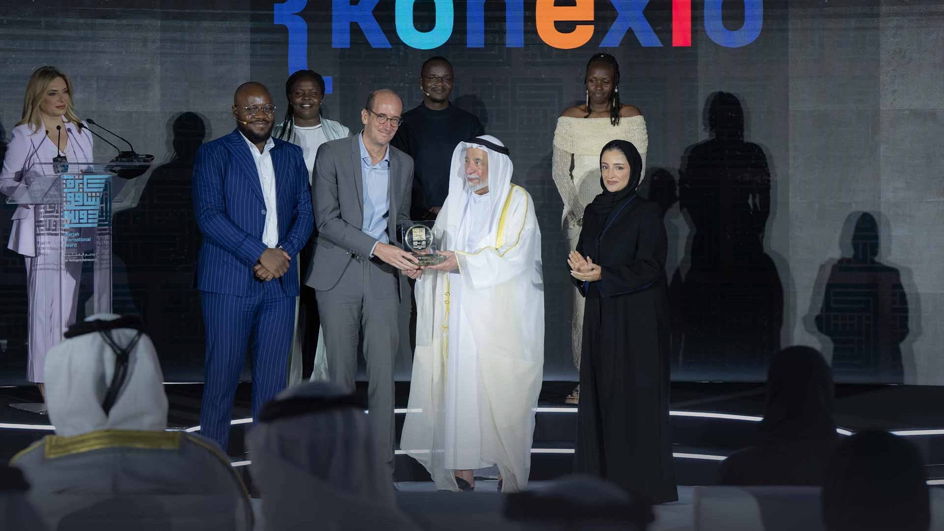 حاكم الشارقة يكرّم منظمة "كونيكسيو إفريقيا"