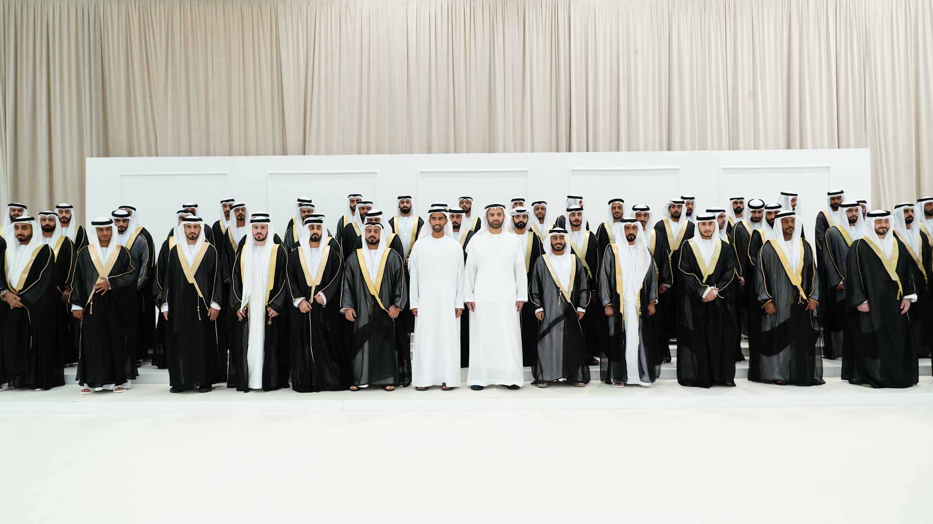 ولي عهد رأس الخيمة يحضر العرس الجماعي الثامن لهذا العام في الإمارة 