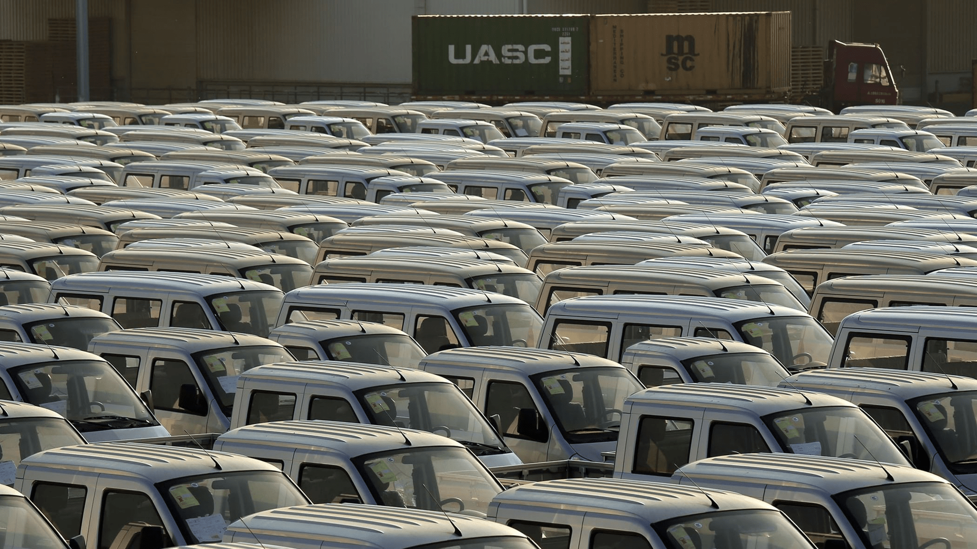China's auto exports up 15.7% in first 10 months 