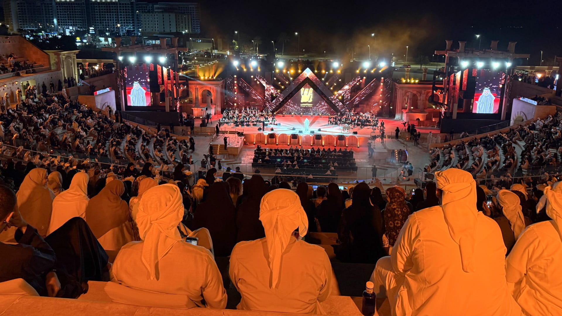 Al Jasmi leads 54th Eid Al Etihad celebrations at Khorfakkan 
