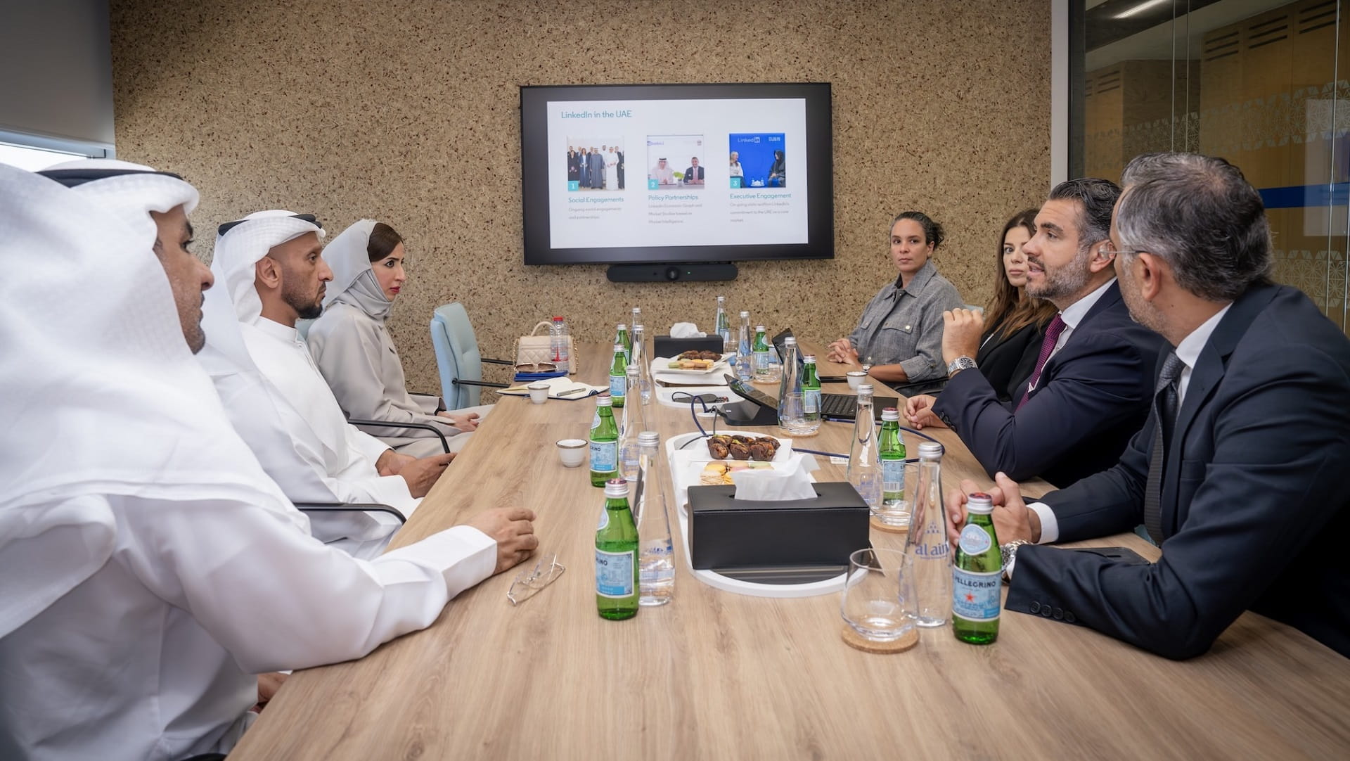 "بريدج" و"لينكدإن" تعلنان عن شراكة لتمكين المواهب لوظائف المستقبل