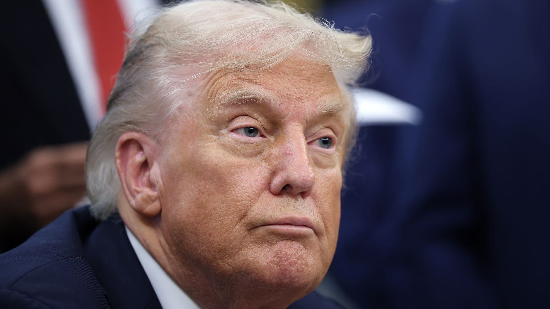 Trump envoys head to Egypt as Hamas agrees to free Gaza hostages