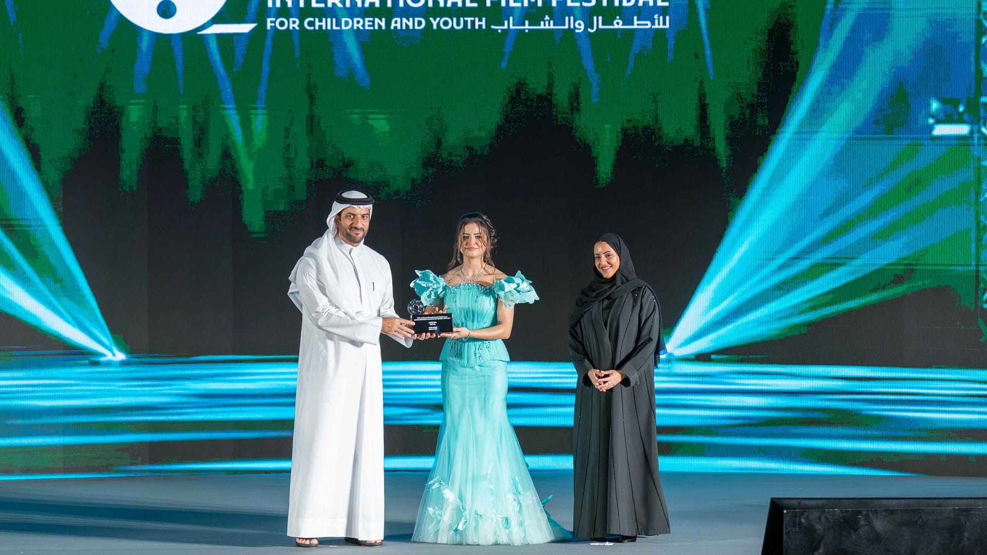 سلطان بن أحمد يطلق مهرجان الشارقة السينمائي الدولي للأطفال والشباب