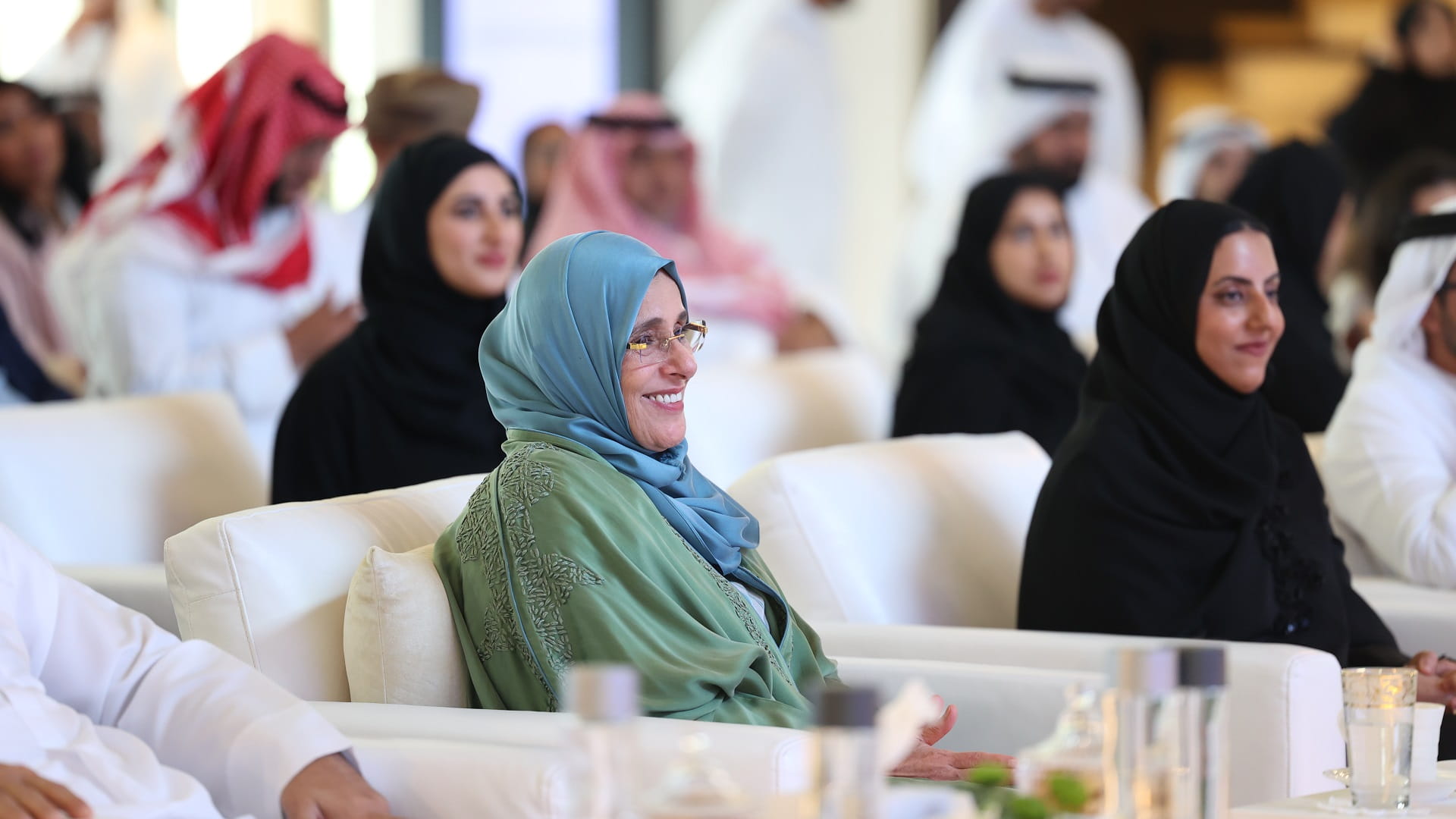 سلطان بن أحمد وجواهر القاسمي يشهدان مؤتمر أفلام الأطفال والشباب