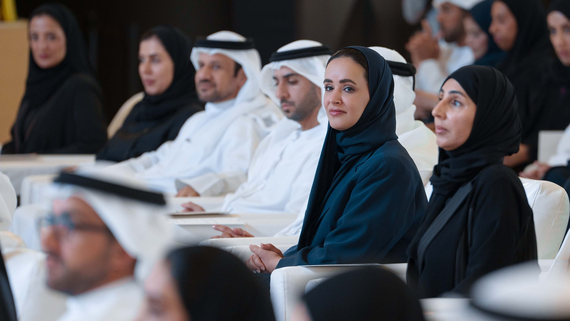 سلطان بن أحمد وجواهر القاسمي يشهدان مؤتمر أفلام الأطفال والشباب