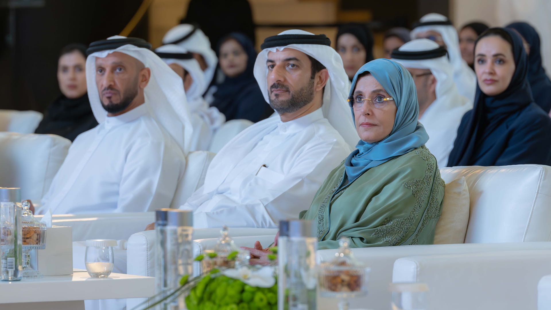 سلطان بن أحمد وجواهر القاسمي يشهدان مؤتمر أفلام الأطفال والشباب 