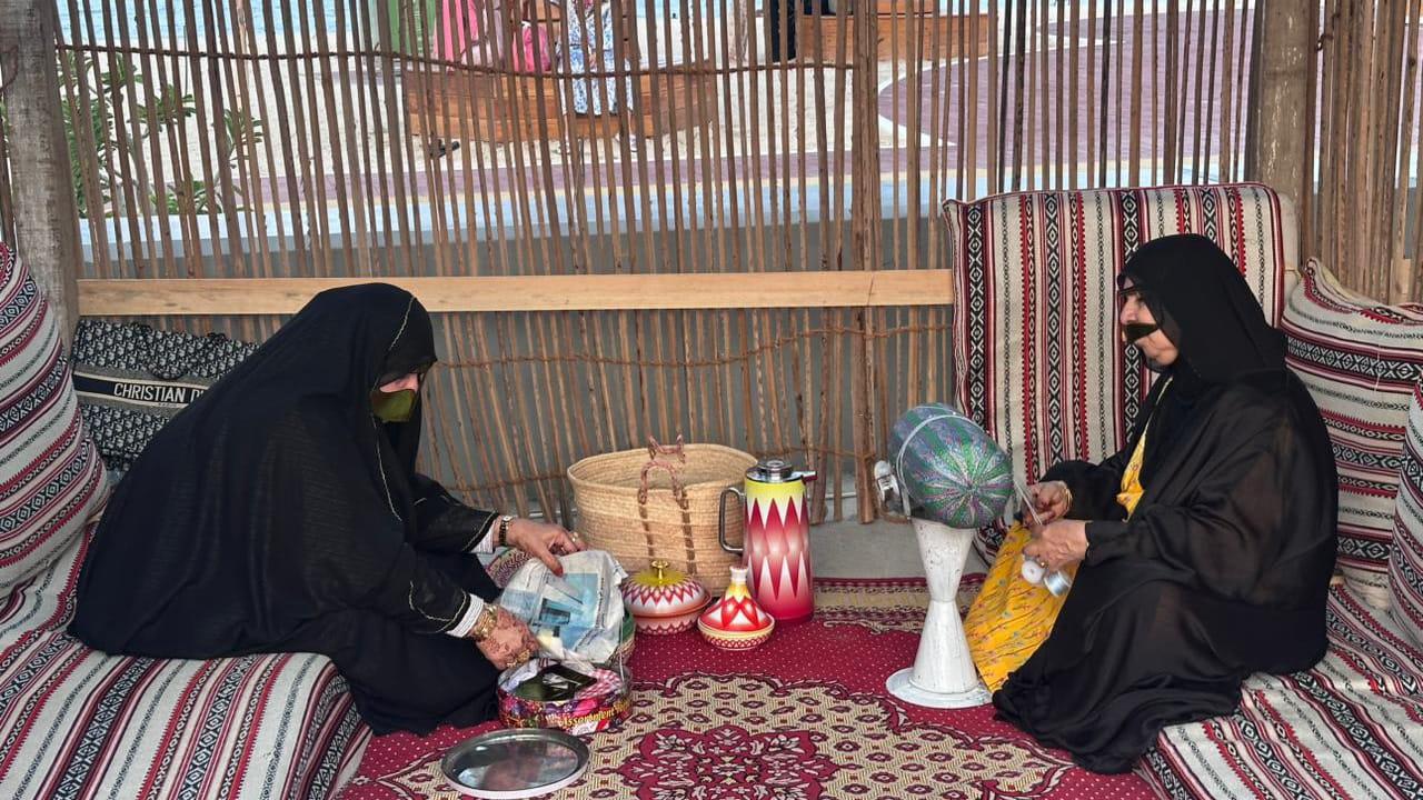 فرع معهد الشارقة للتراث في دبا الحصن ينظم فعالية "نقشة النون" 
