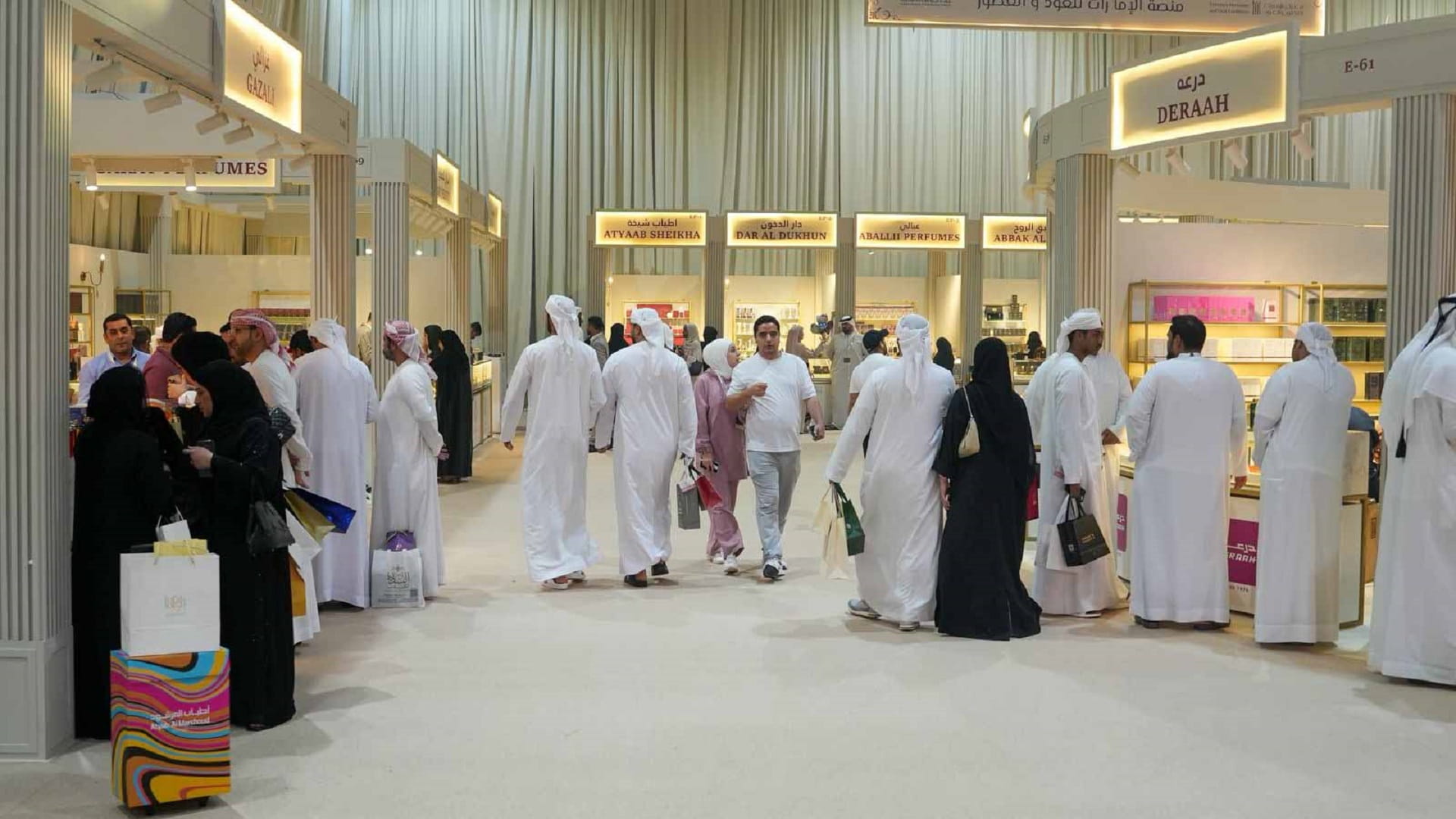 Emirates Perfumes and Oud Exhibition attracts visitors with offers