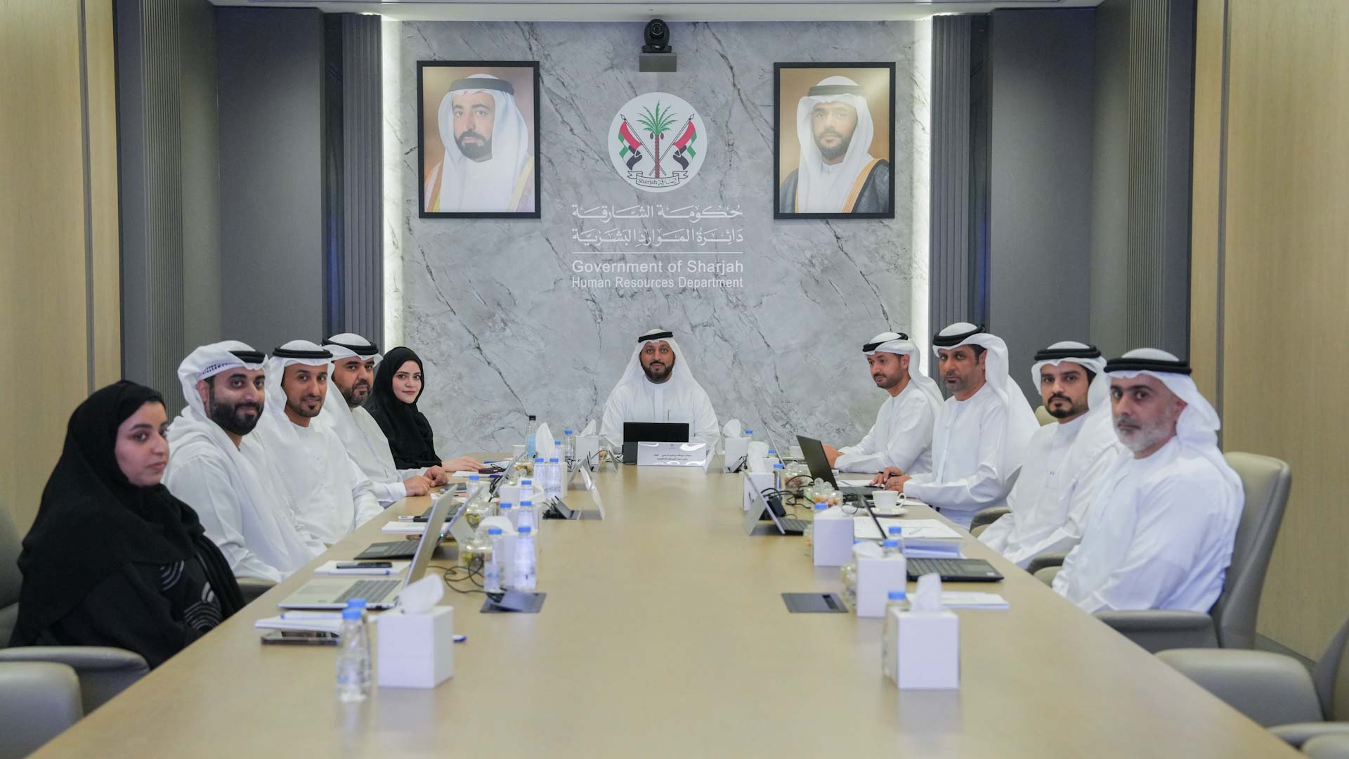 لجنة الهياكل التنظيمية في الشارقة تبحث تطوير هيكل "شؤون البلديات"