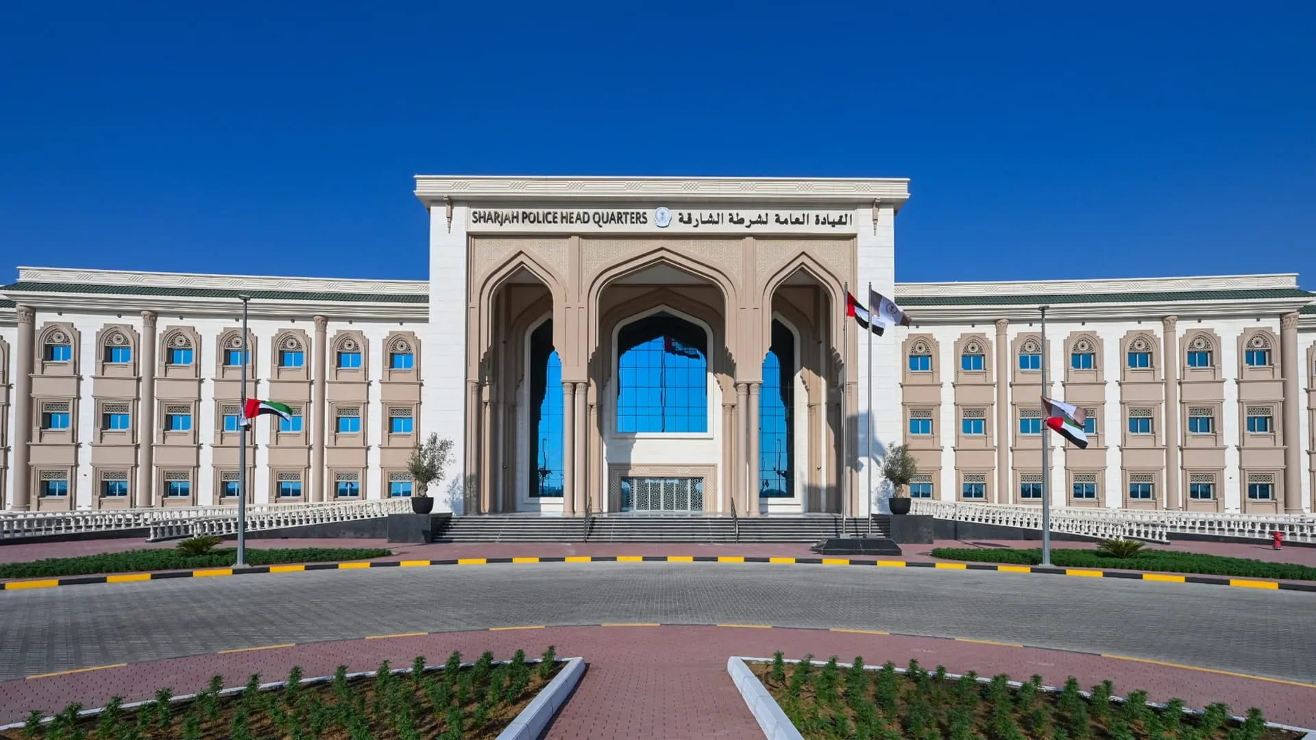 شرطة الشارقة تخصص مسارات محددة للدراجات النارية والمركبات الثقيلة 
