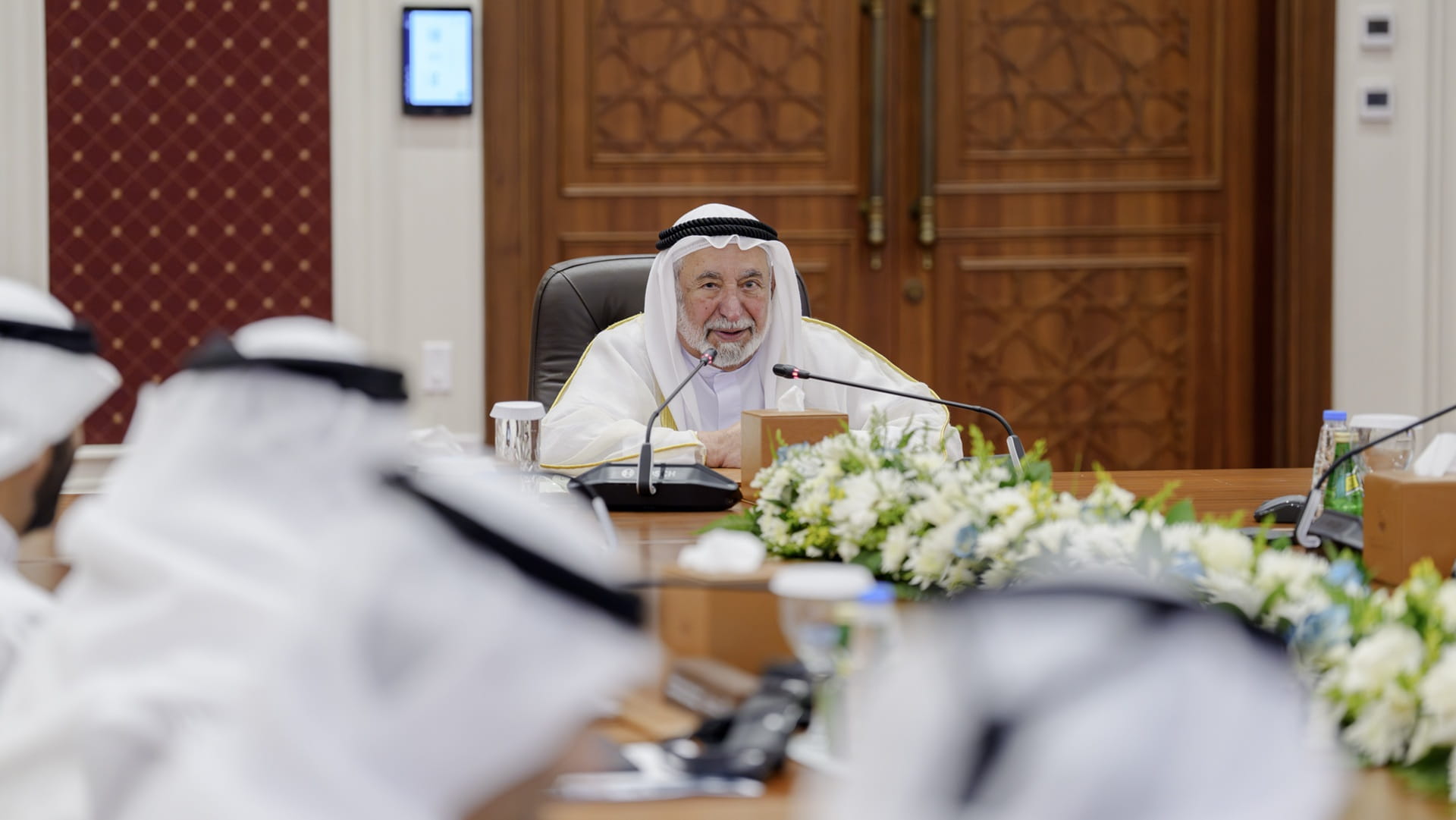 سلطان القاسمي: "الشارقة للنقل البحري" تمضي بخطى ثابتة نحو التميز