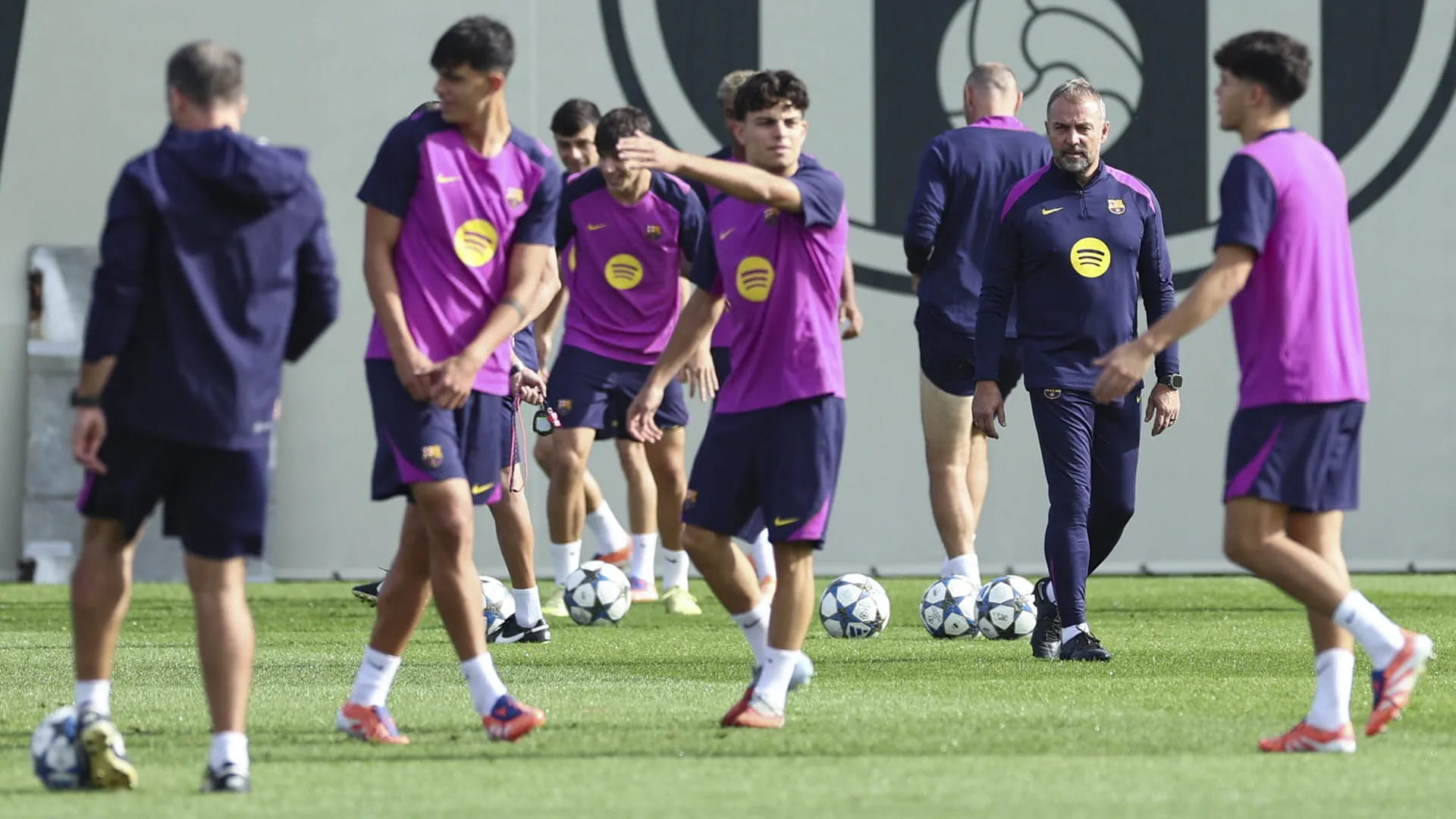 Mbappe's Real Madrid aims to end Barca Clasico dominance