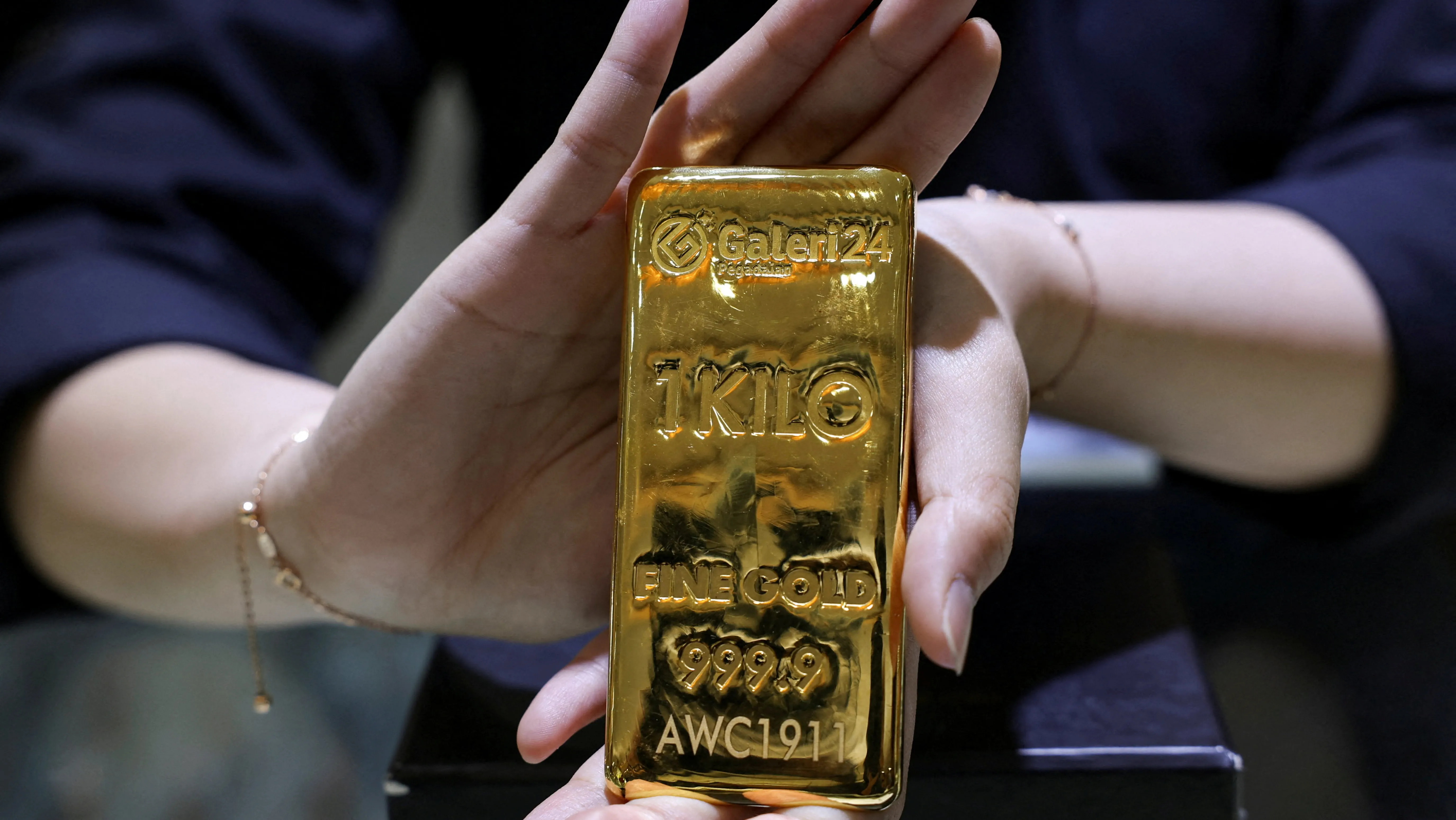 Gold demand hit records as price soared Industry data