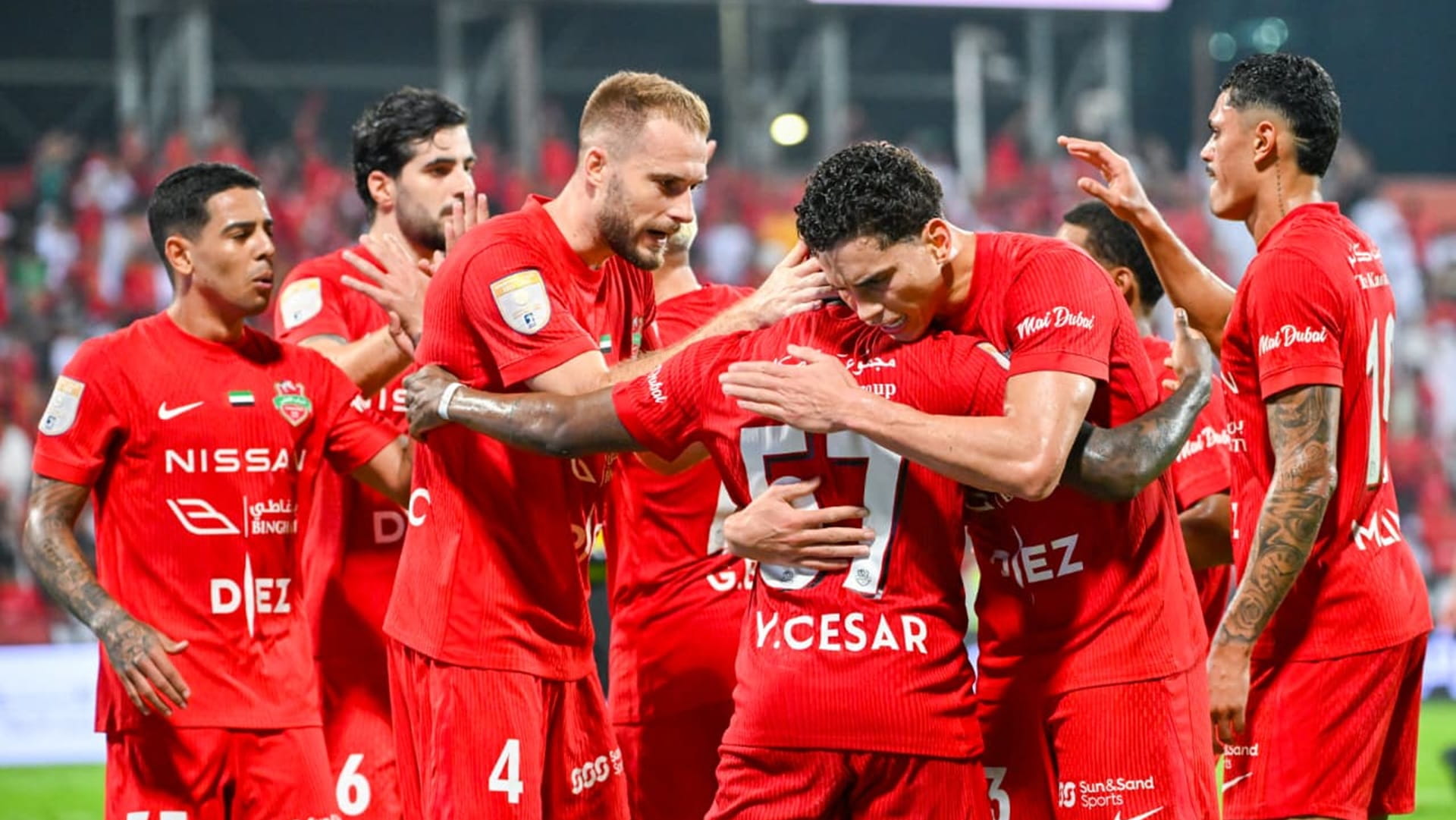 شباب الأهلي يحسم القمة أمام الشارقة في دوري أدنوك للمحترفين 