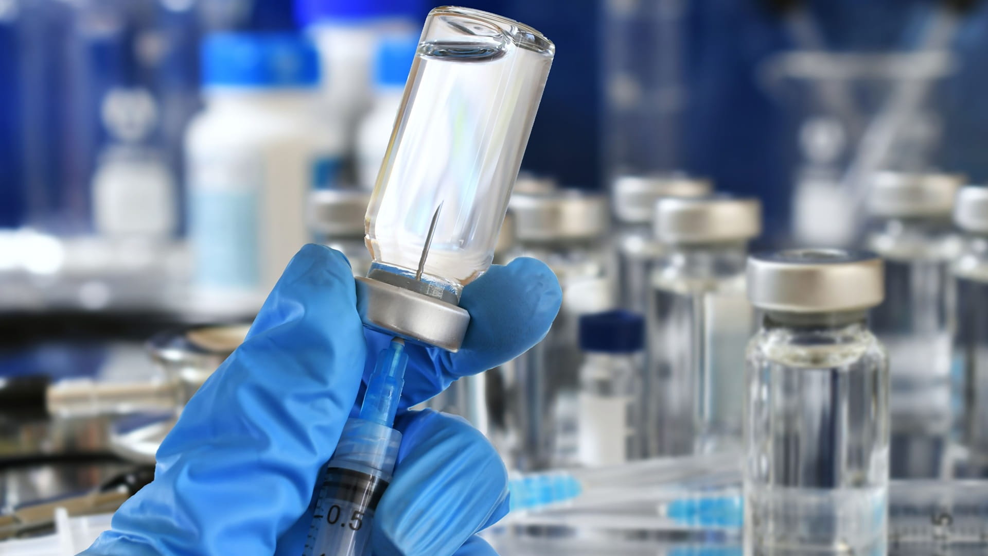 صورة بعنوان: علماء يطورون لقاحًا ضد جميع سلالات إنفلونزا الطيور 