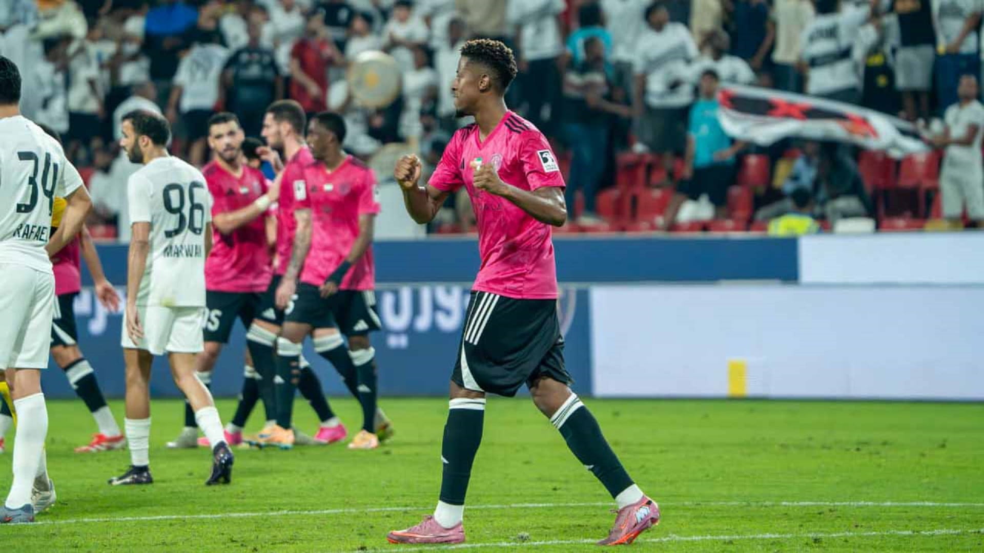 دوري أدنوك للمحترفين.. الجزيرة يفوز على البطائح بهدف دون مقابل 